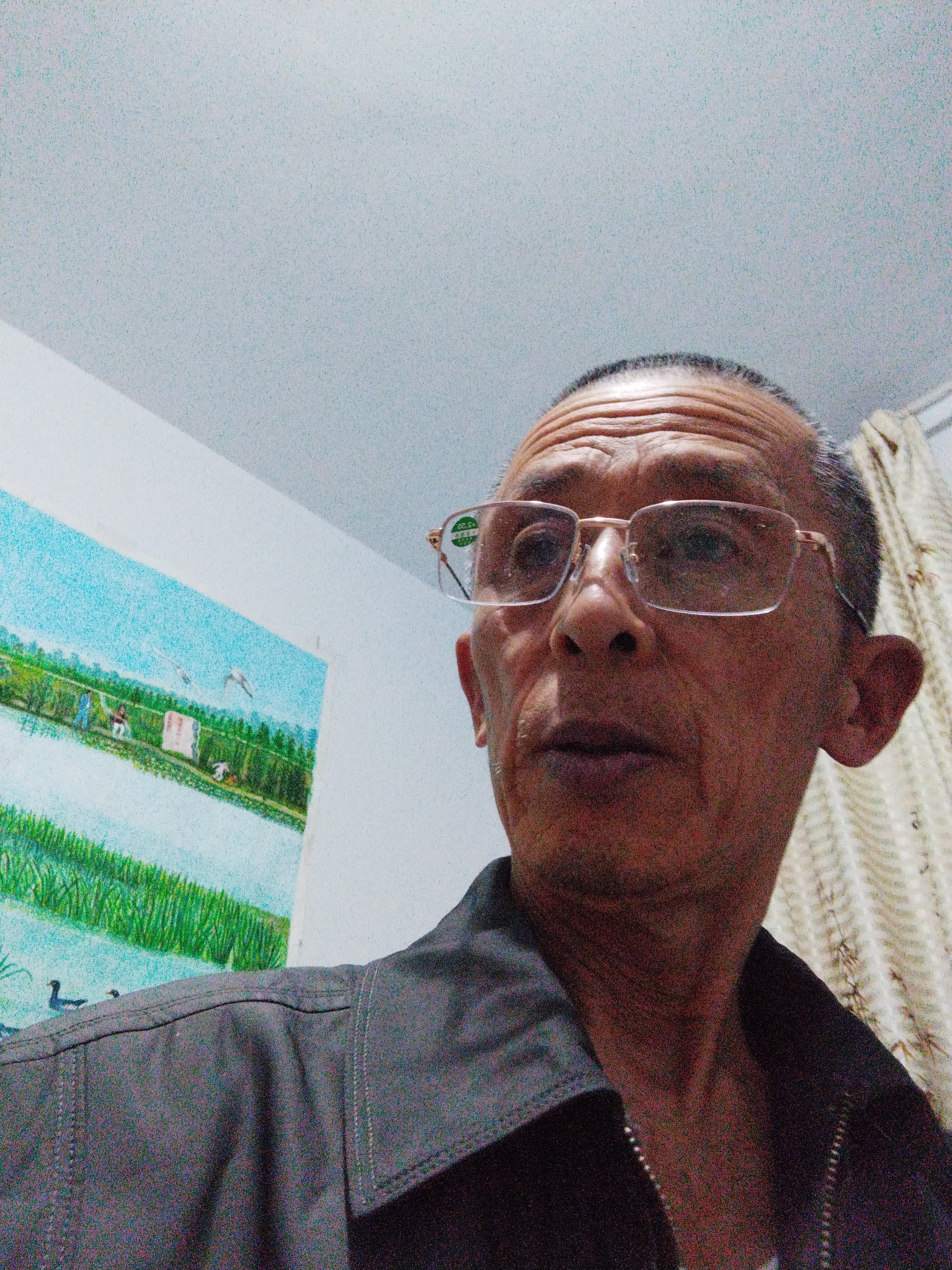 是社会保障的重负,其中有个被称为"红色群体"的银发老人却被国家忽略