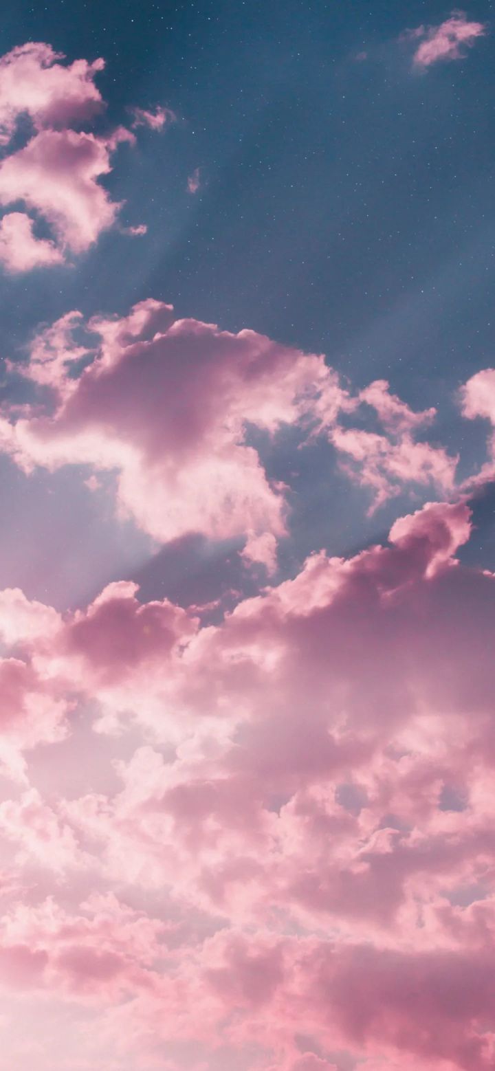 梦幻星空,云朵温柔相拥  每次抬头仰望这片天空,都会被它的美丽深深