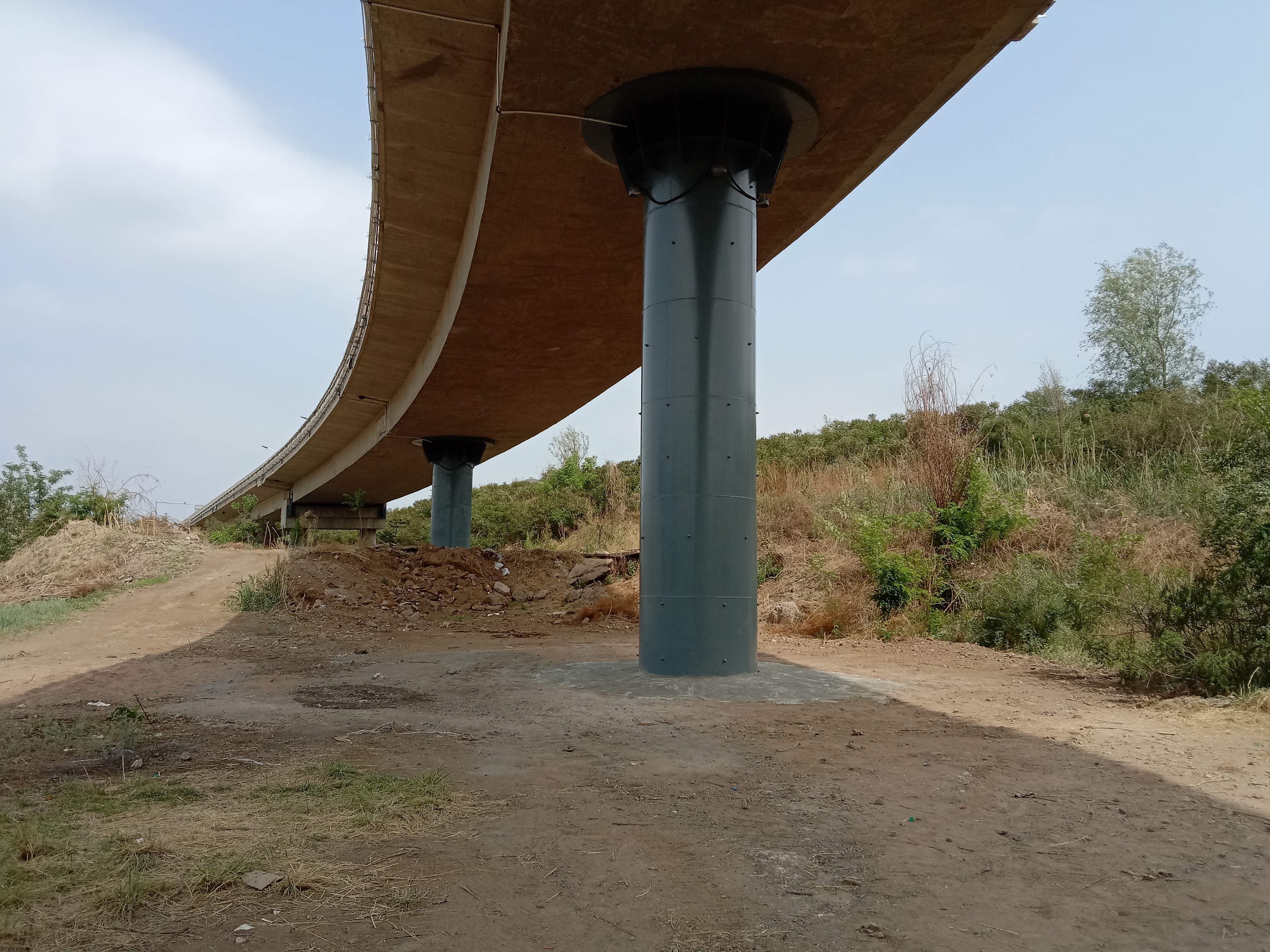 桥梁独柱墩加固钢盖梁安装,钢抱箍,抗拉装置安装