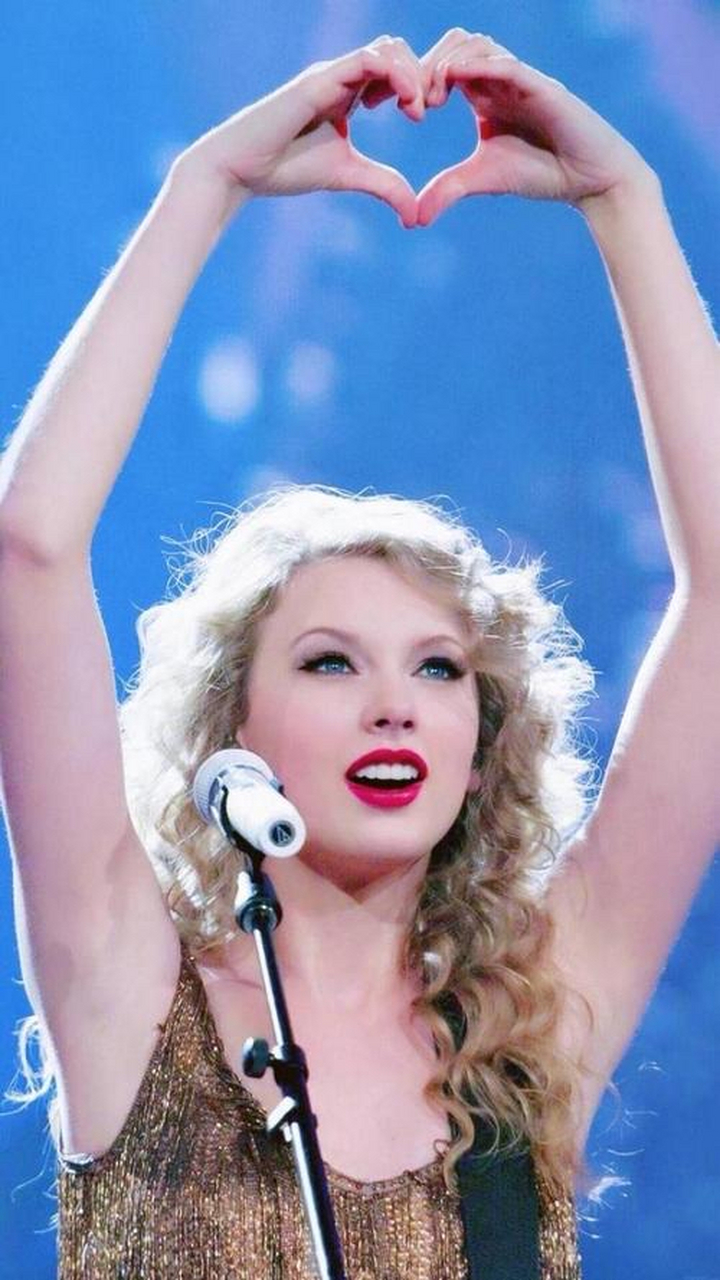 欧美音乐# 霉霉和副音乐团合作的《walk thru fire》旋律欢快 侣