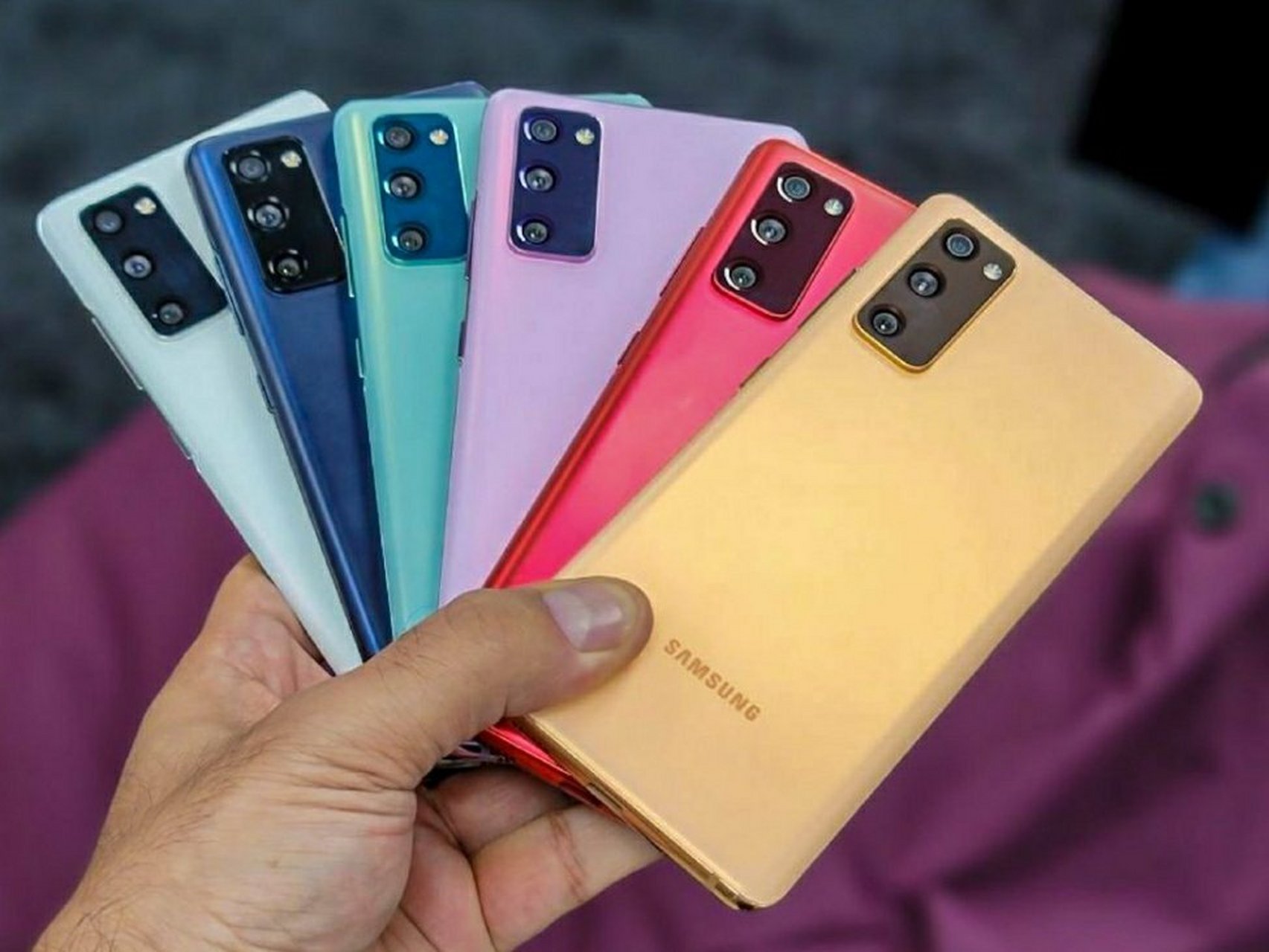 【4999元售,三星galaxy s20 fe 正式发布】  配置方面该机搭载6.