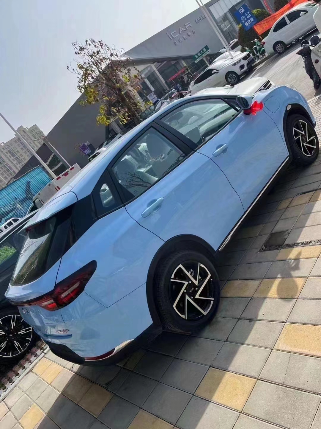 全新～哪吒aya 401lite 新能源汽车 续航401km  胎压监测 倒车影像