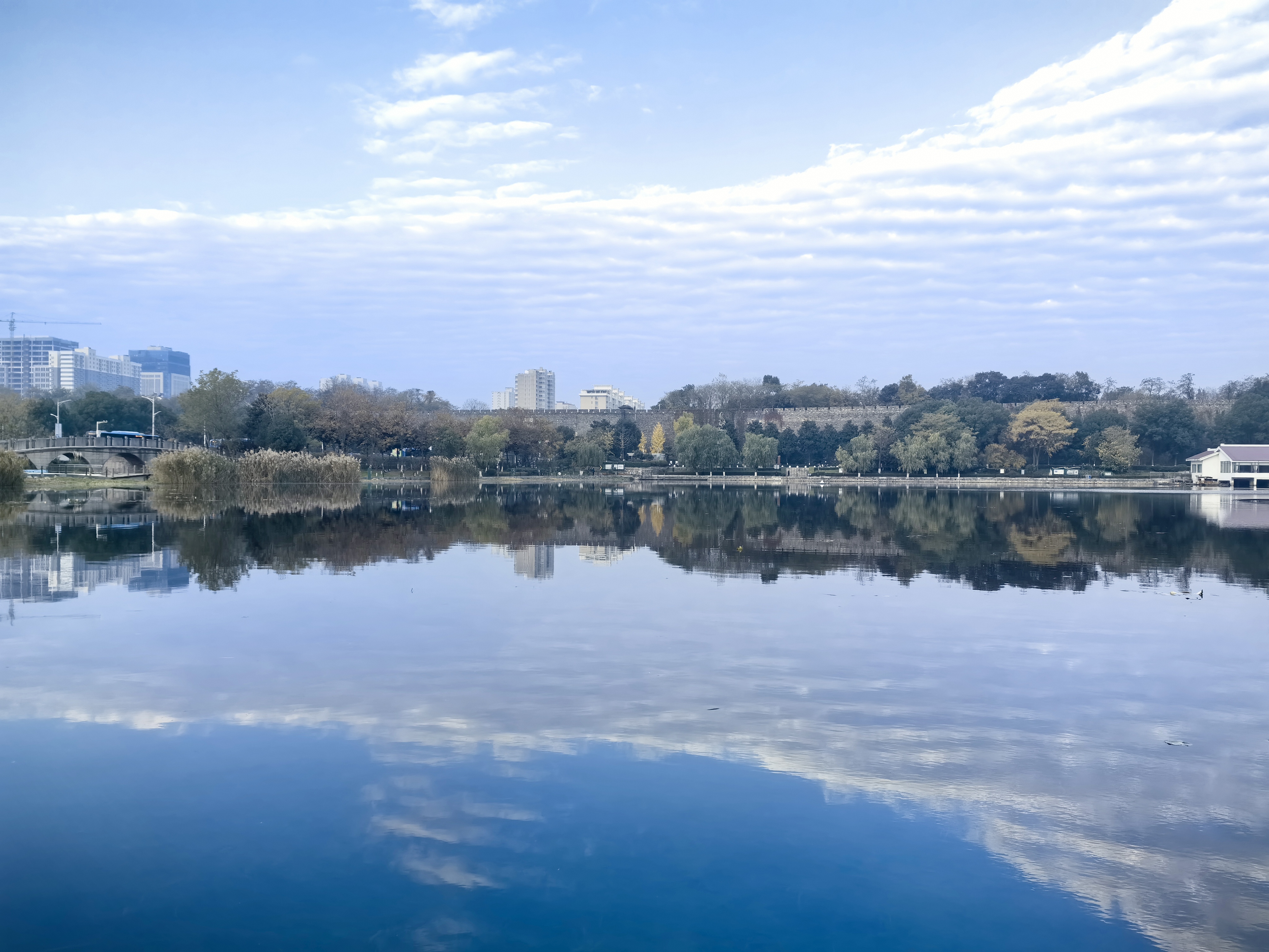 月牙湖 位于南京市秦淮区.@山猫10547的动态
