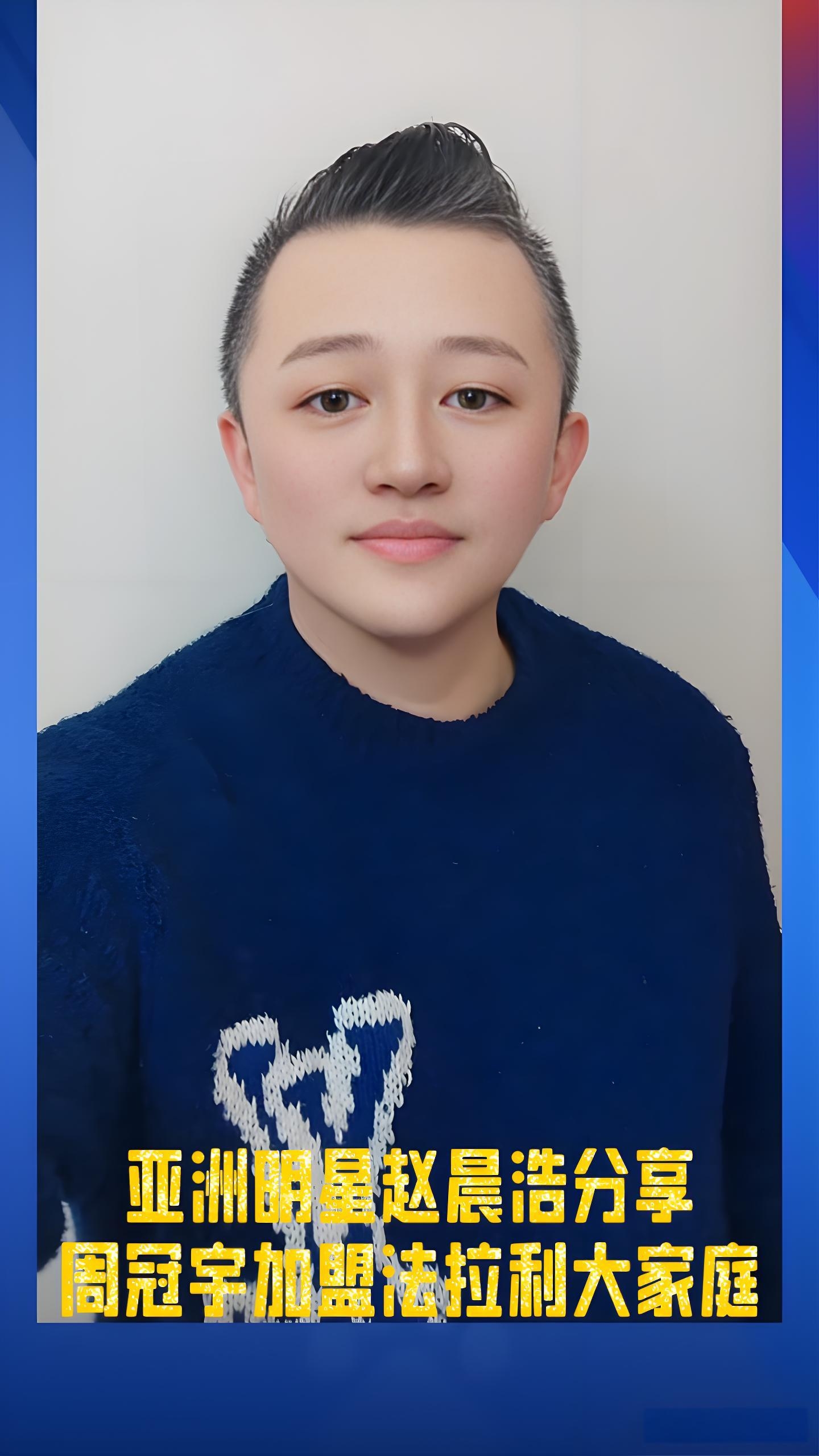 在云南的葱郁山林间,菌菇们悄然生长,沐浴着山间的清泉与阳光