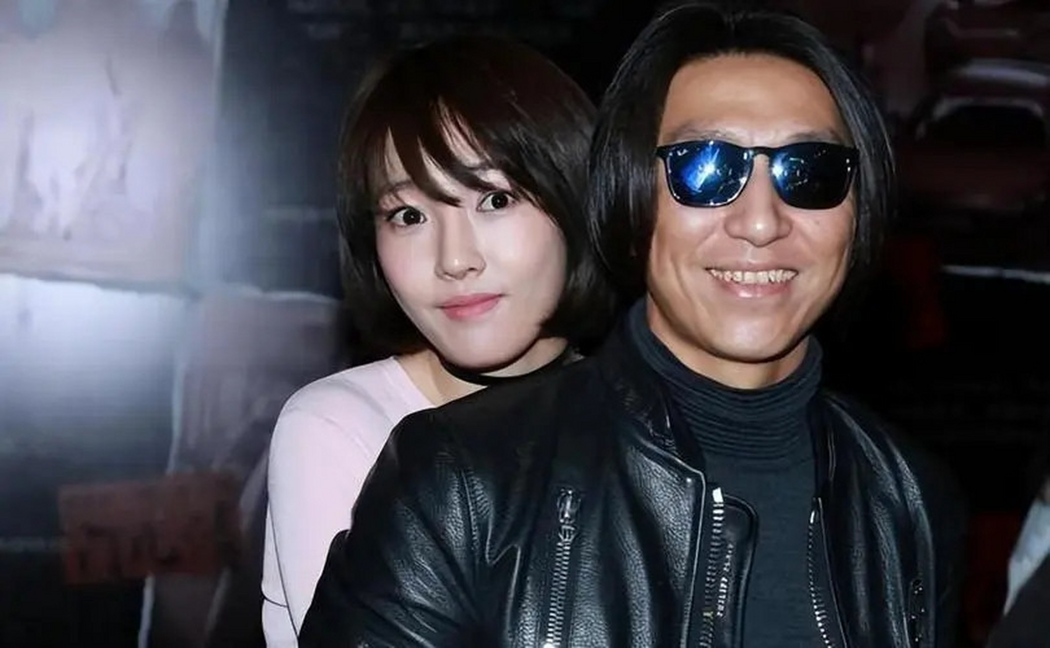 2015年,陈羽凡参加节目借着游戏,对妻子白百何说:"你当初要孩子,嫌弃