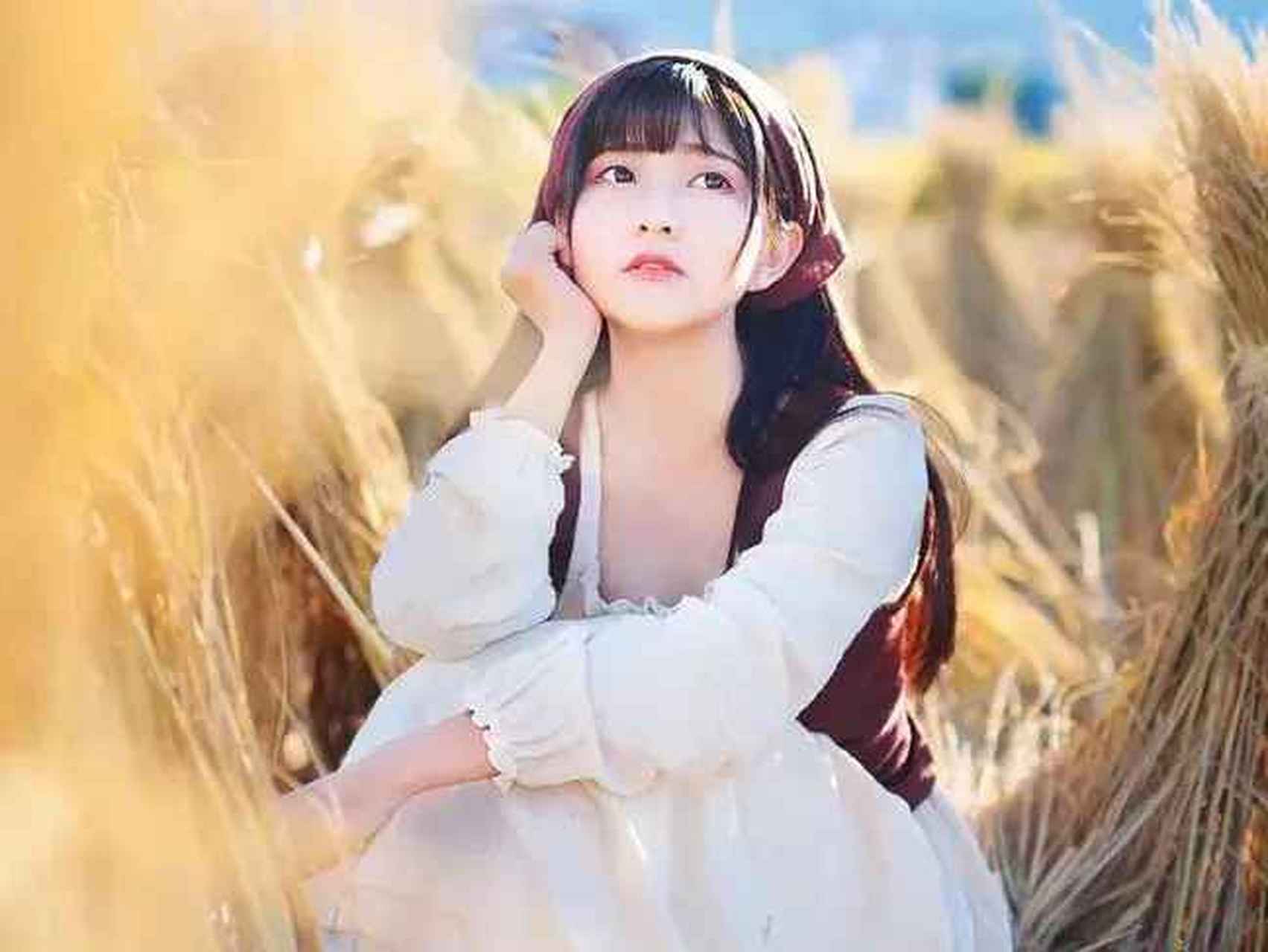 大前天,在我朋友圈躺尸的前男友,突然给我发了两张照片,我老公