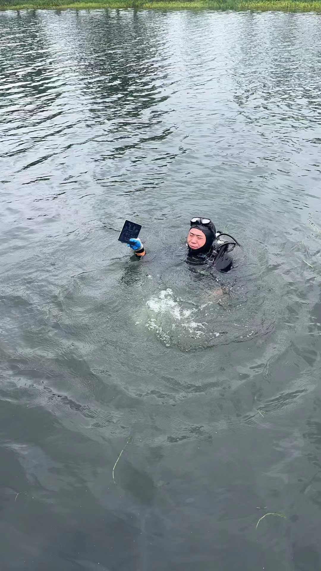 宁波市海曙区镇海区水下打捞队打捞手机,本地附近打捞队咨询电话,合法