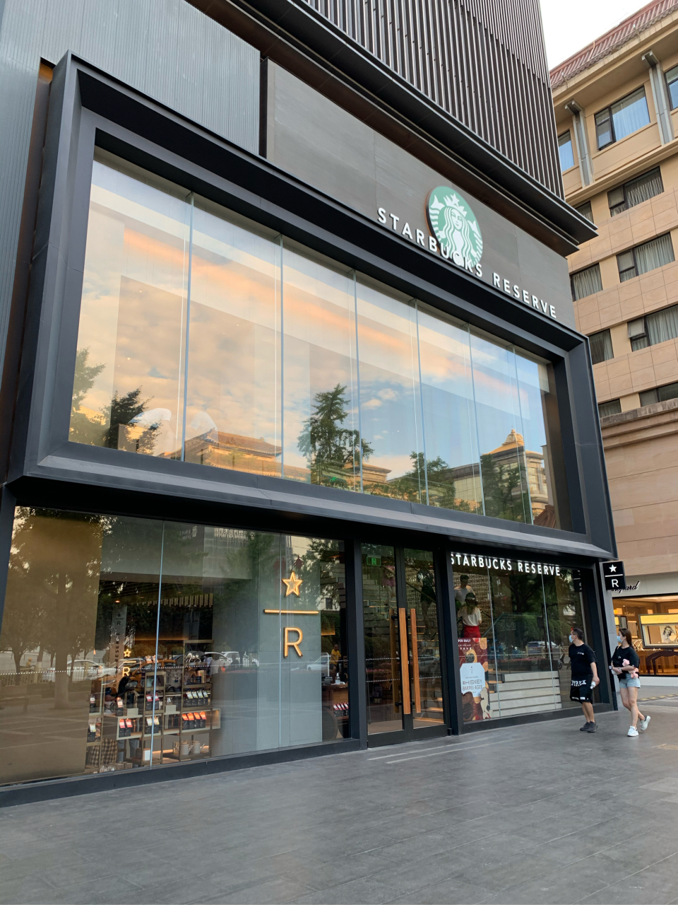 西安旅行 | 网红打卡墙居然在…星巴克?