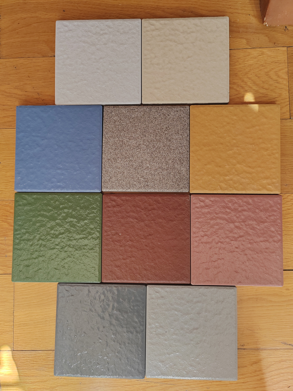 多规格彩色广场砖,楼顶砖屋面砖厂家,优质防滑全瓷放晒#广场砖# #屋面