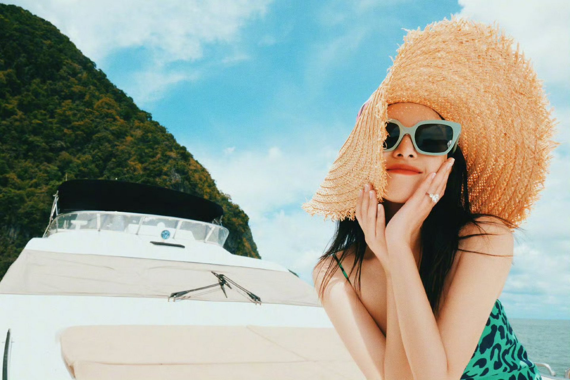 阚清子:你对我说你喜欢大海,而我喜欢过你,如今我仍然喜欢大海,但我