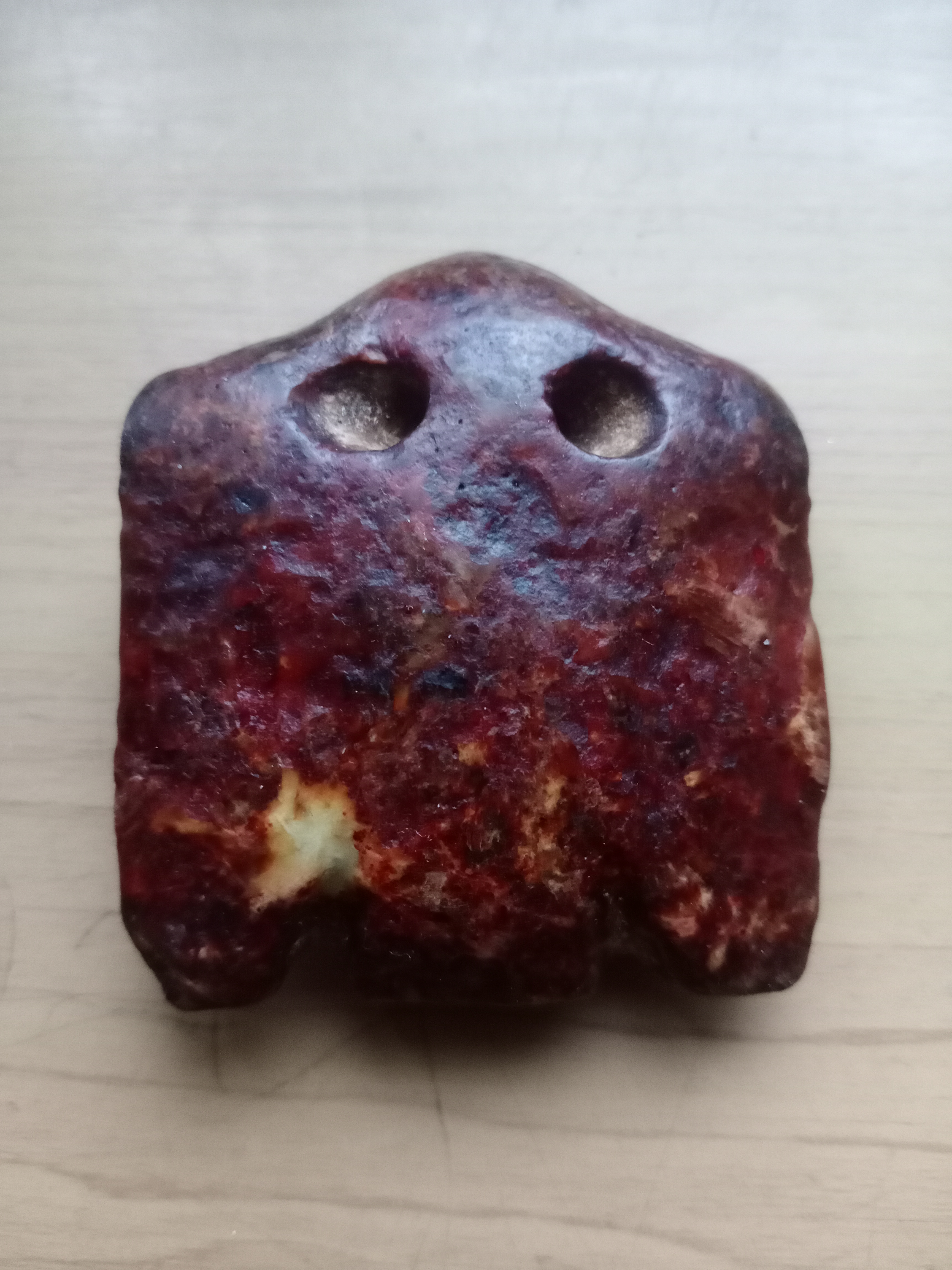 红山文化玉枭沁色