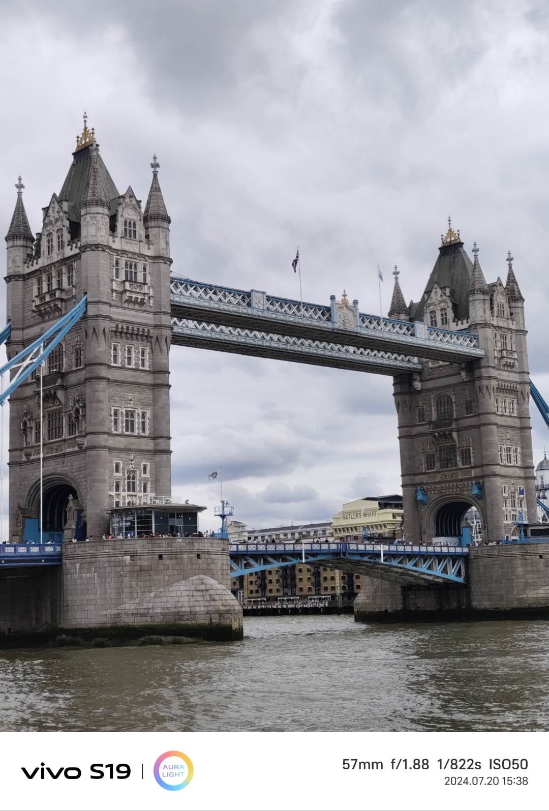 出名的伦敦桥好热闹