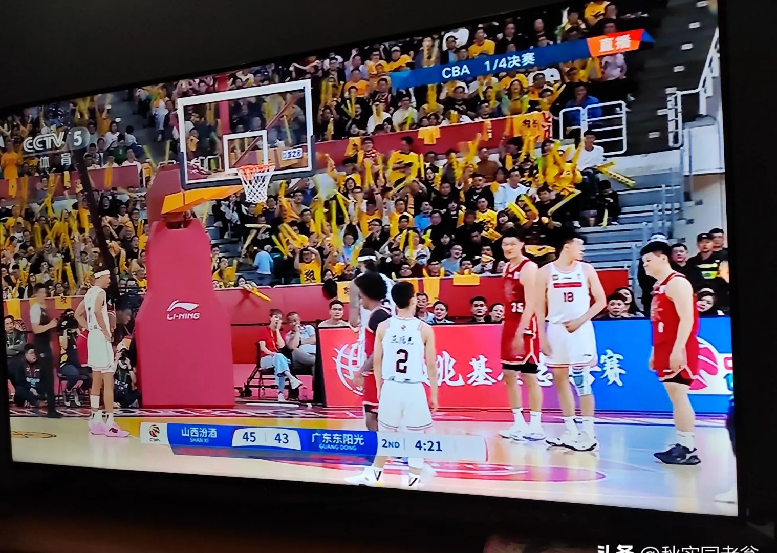 V体育：CBA联赛球迷热情高涨，营造火爆氛围！的简单介绍