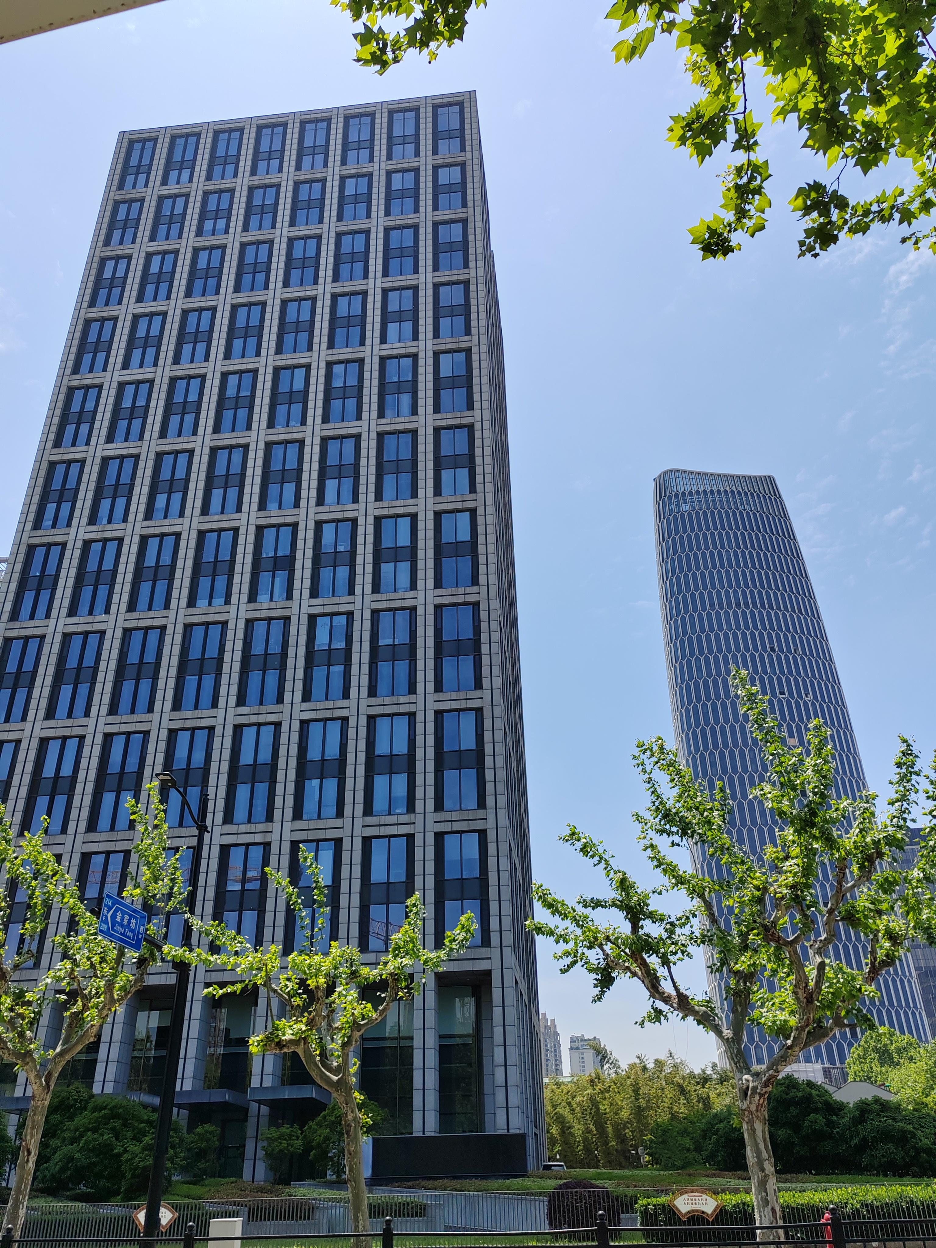 愚者求师之过,而智者从师之长, 就是在社会上不