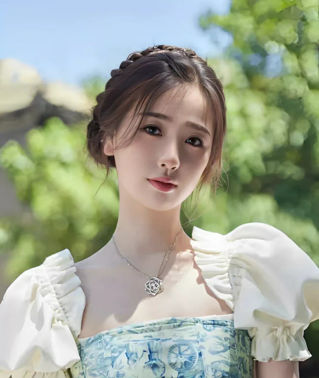 据说大s和阿雅已经撕破脸,对方的检测报告让她们两姐妹又再次陷入