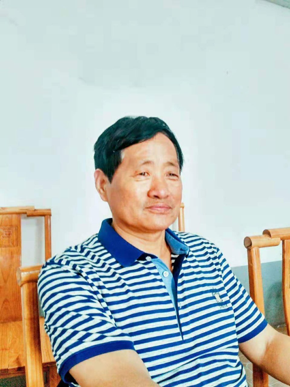 张宝泉简介 张宝泉,笔名白冰.安徽亳州人,省级"书香之家.