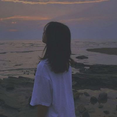 不要老是一个人偷偷哭, 你要是伤心,我告诉你一