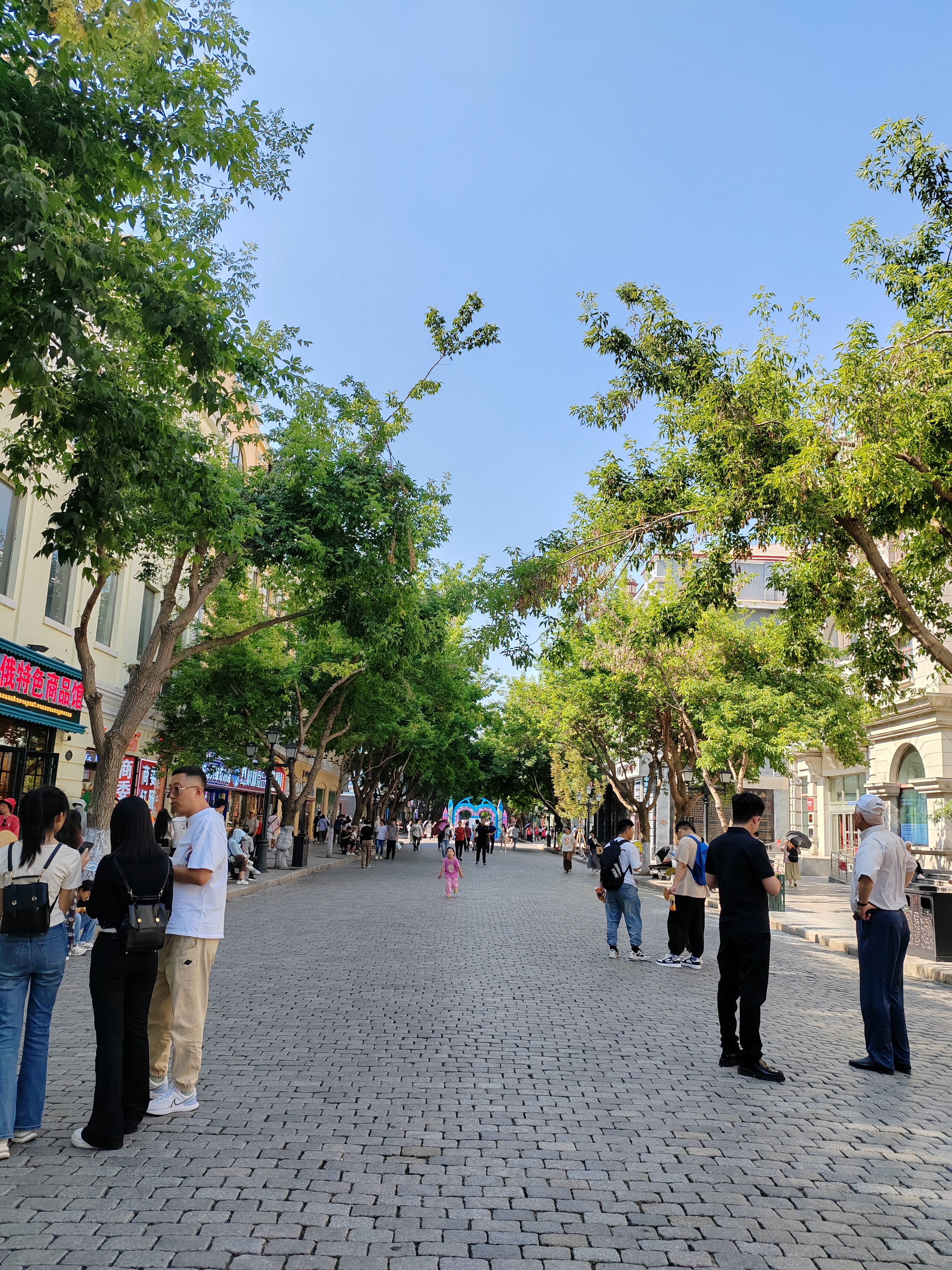 哈尔滨欢迎你来逛街,凉快呀,避暑胜地.