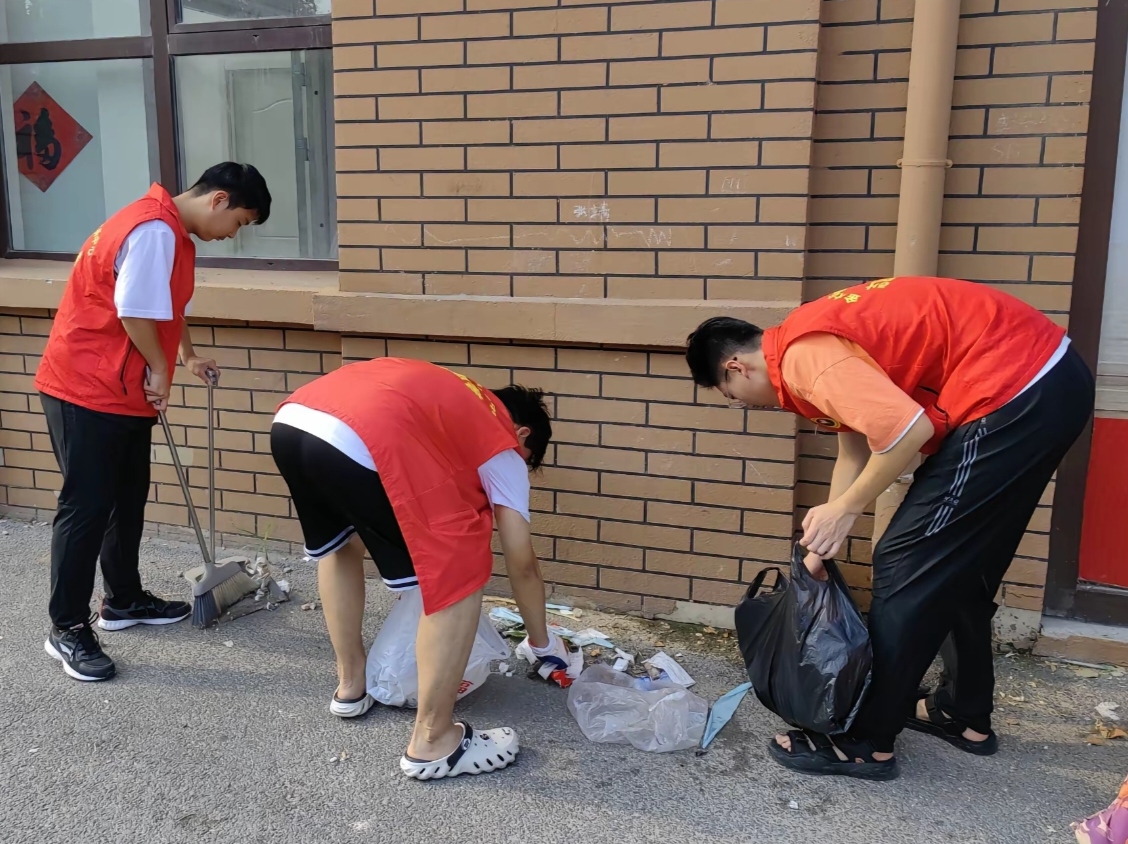 【计算机学院暑假社会实践】——清扫社区,文明你我近年来,随着城市化