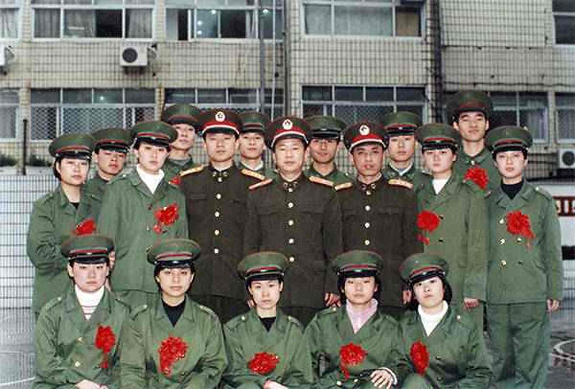 2005年2月22日,年仅35岁的上海警备区司令部通信站原副教导员王庆平