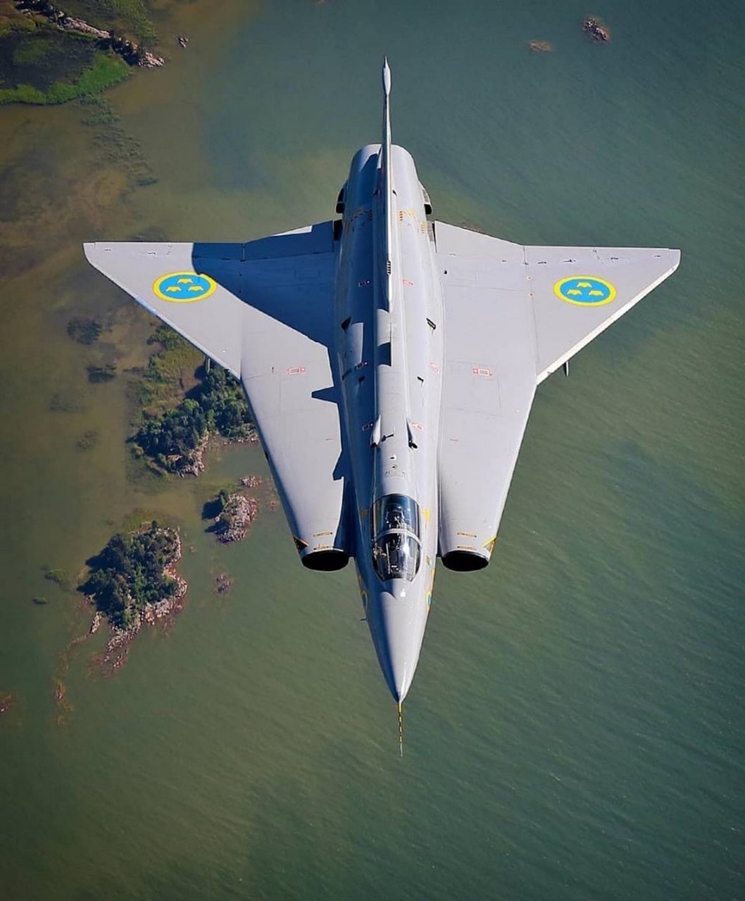 saab-35战斗机,瑞典萨博公司研制的多用途超音速战斗机,1951年开始