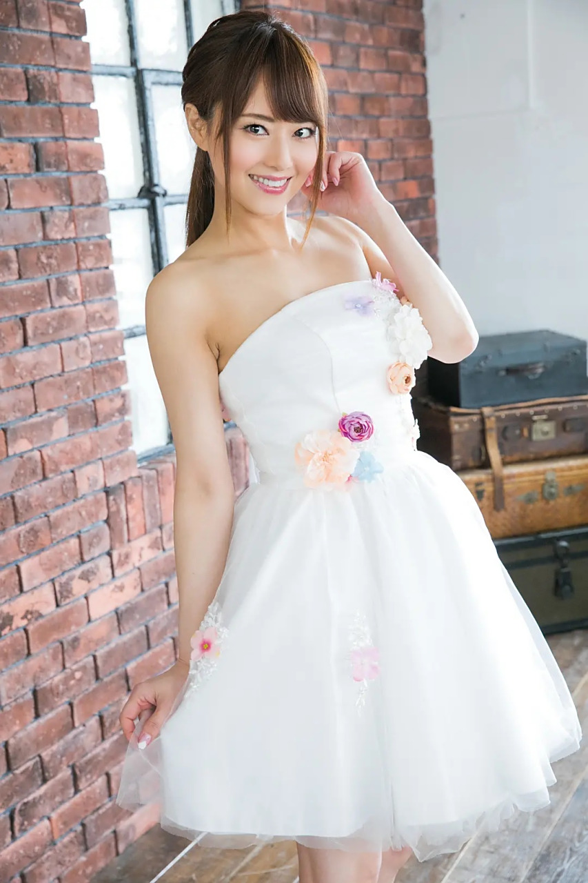 吉泽明步,还记得屌丝男士吗[色],大鹏真的有眼光!#美女# #养眼美女#