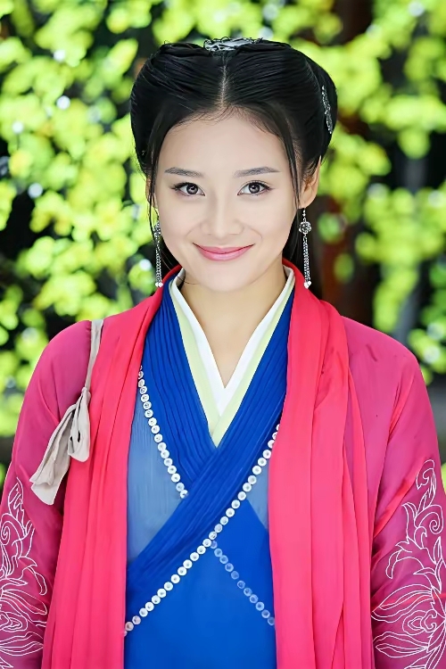 其实娱乐圈挺现实的,就像于正,我挺喜欢他拍的戏的