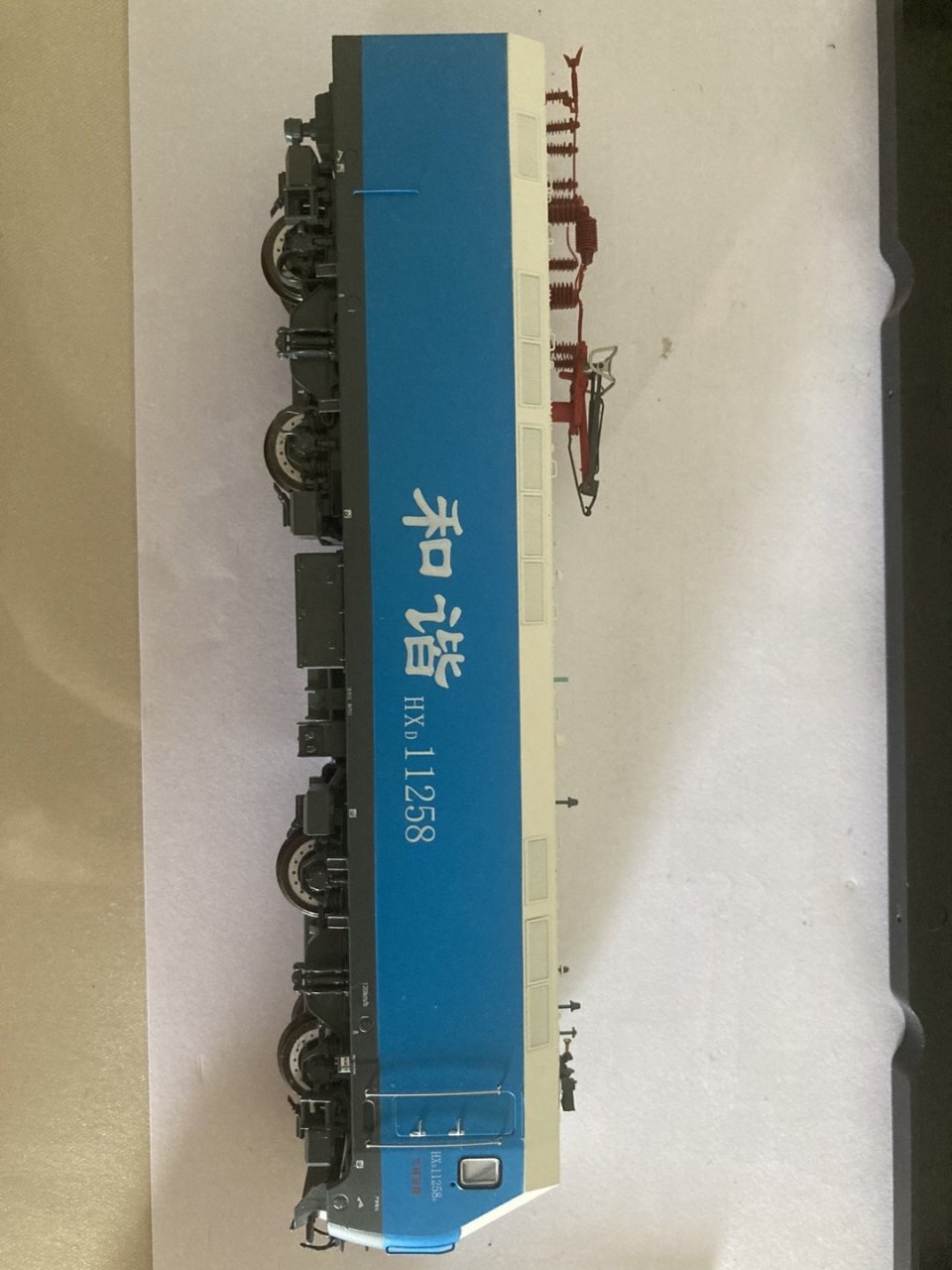 hⅩd1型电力机车模型,好看么?