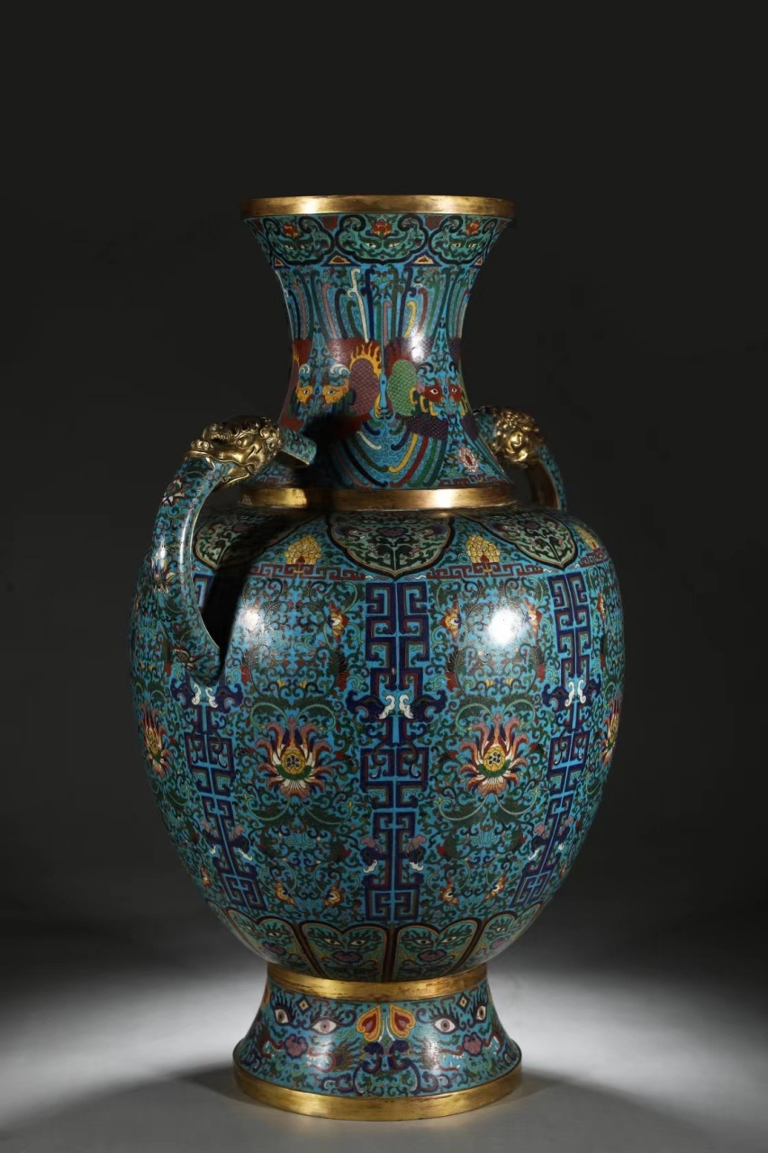 清 铜胎景泰蓝掐丝珐琅双龙耳尊 【规格】高78cm 口径24cm 腹胫40cm