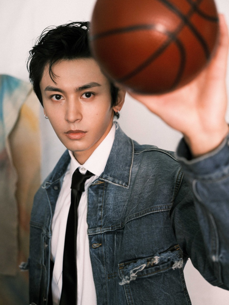 大背头哲瀚 #张哲瀚#  真的是杀疯了 昨天whh现场的大背头造型 霸道