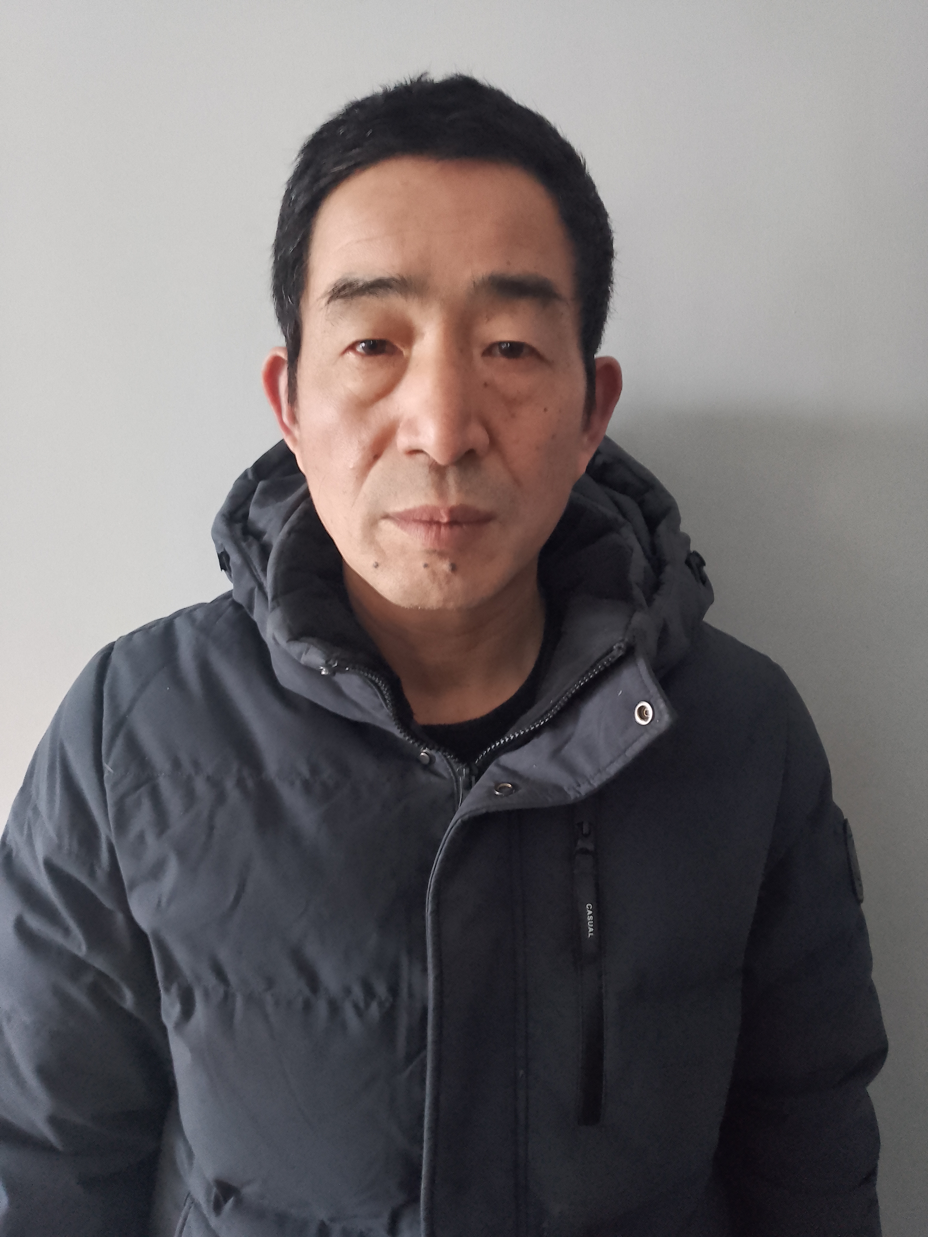 宝刀未老展雄风, 字字行行见真功. 岁月悠悠心未老, 豪情壮志犹峥嵘