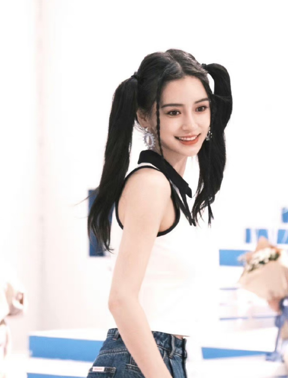angelababy俏皮可爱双马尾元气少女,谁的心被俘获了?