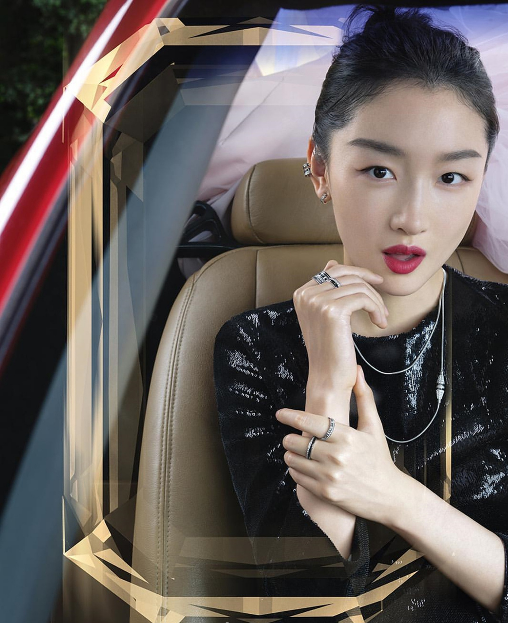 周冬雨拍的宝诗龙大片都好美