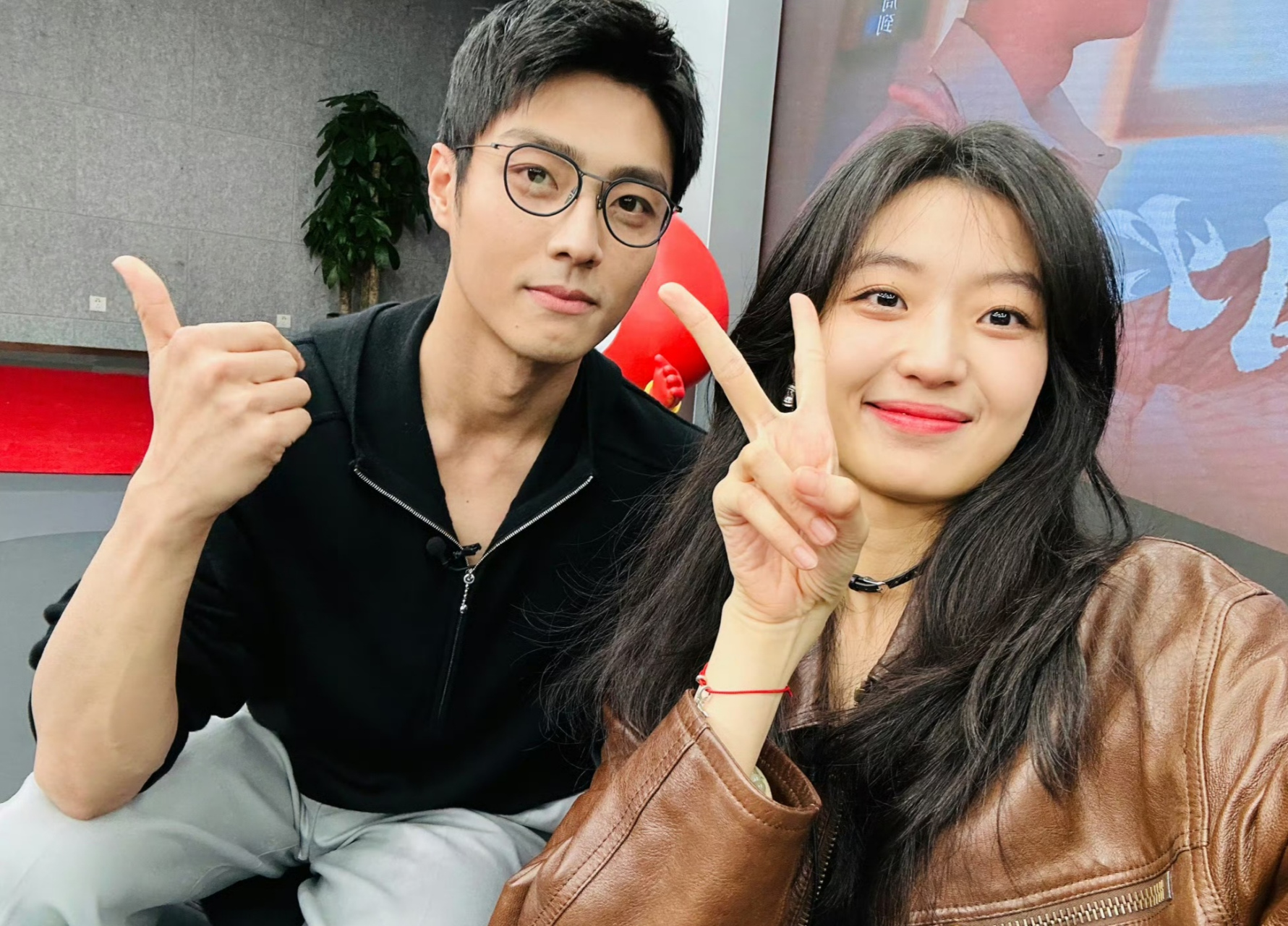 陈靖可和孙千的五连拍