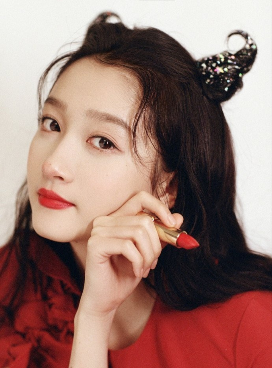 关晓彤的可爱牛角辫