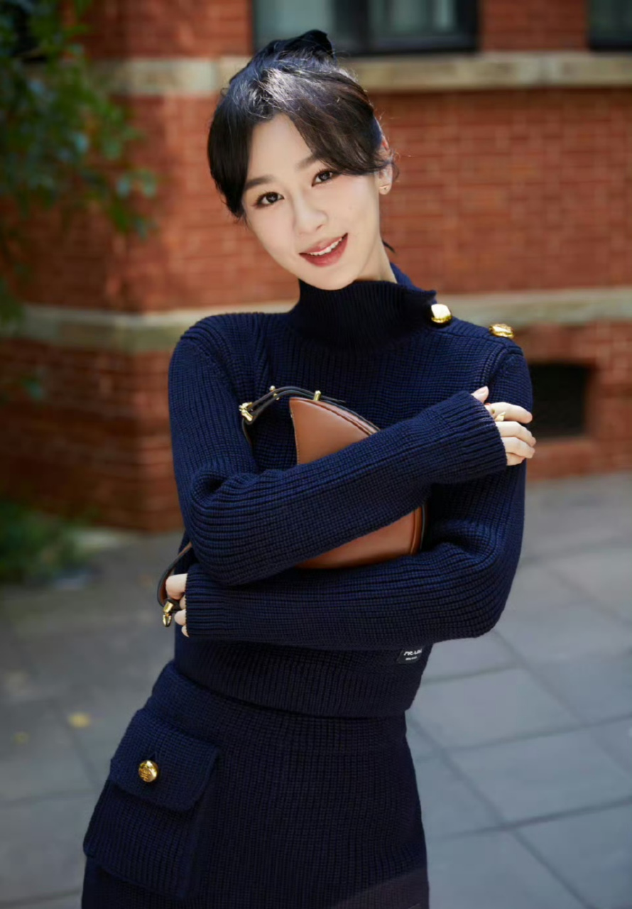 杨紫出美图了,你们喜欢吗?