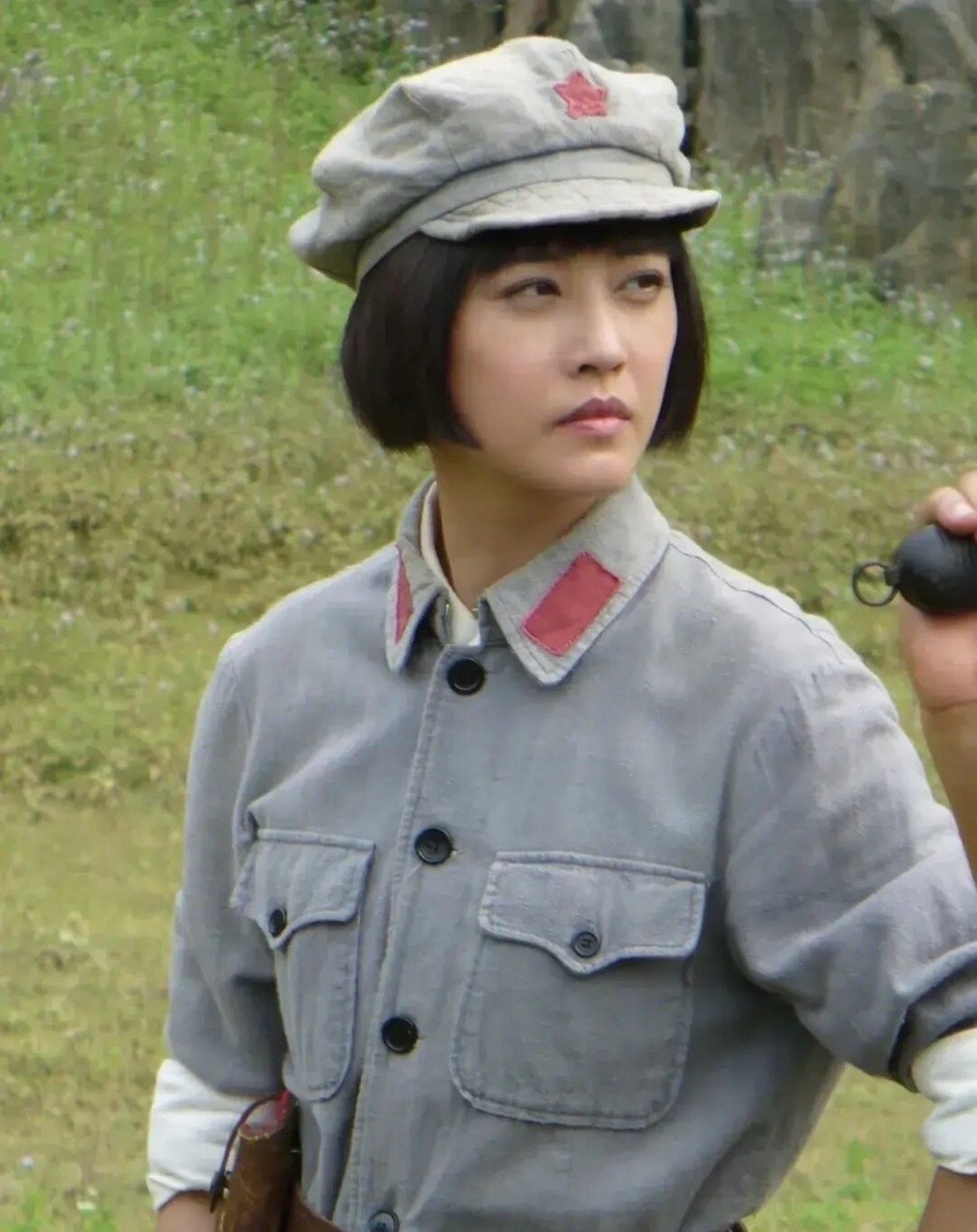 周海媚竟然在《红军村》中扮演过红军战士.