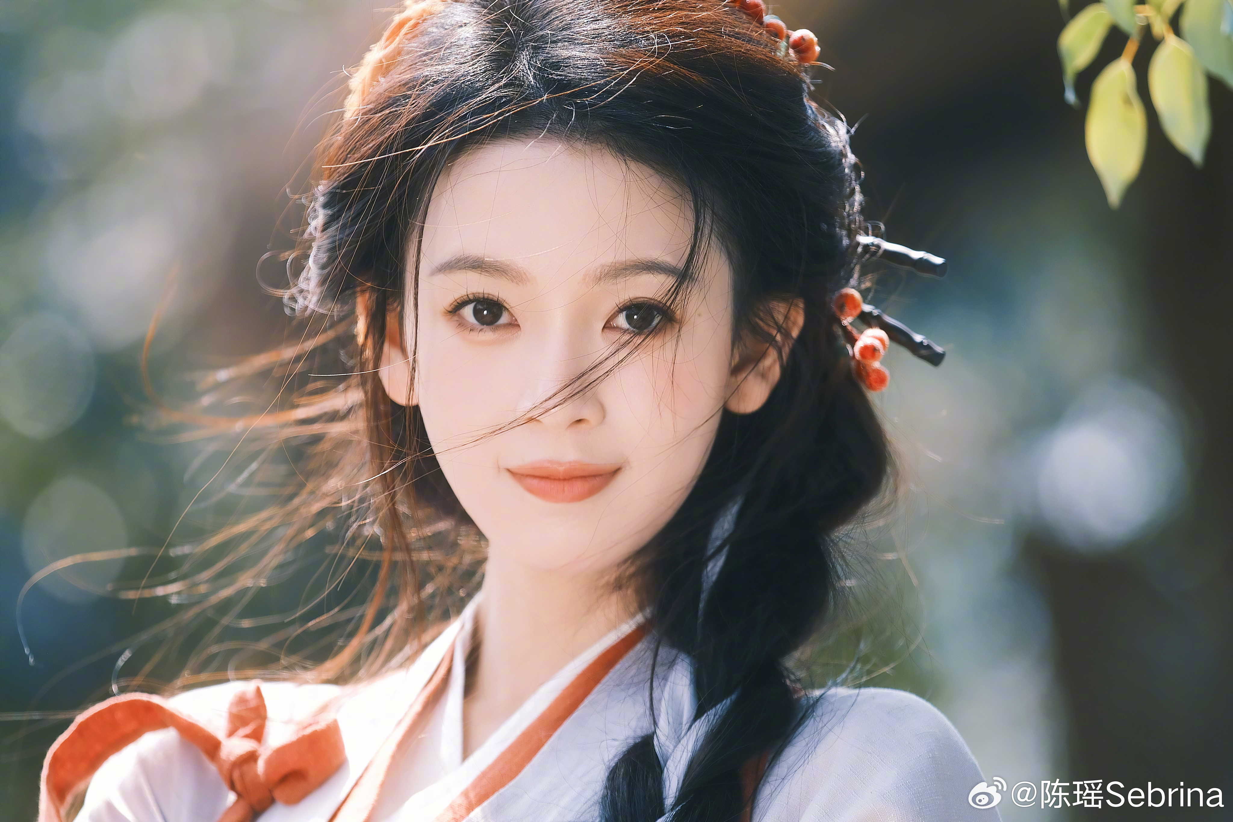 当年的无心法师岳绮罗,有被惊艳到,陈瑶现在愈发有气质了.