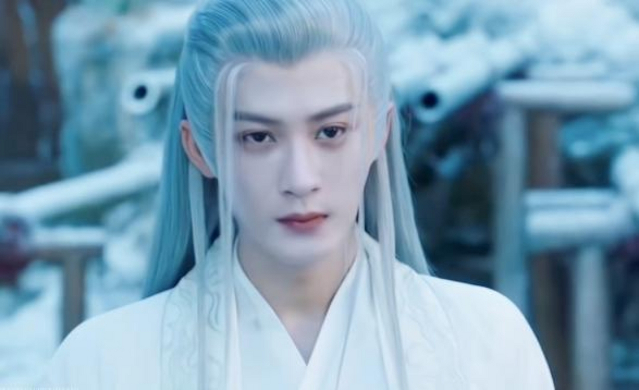 海底鲛人都是用歌声求爱,并且相爱的.