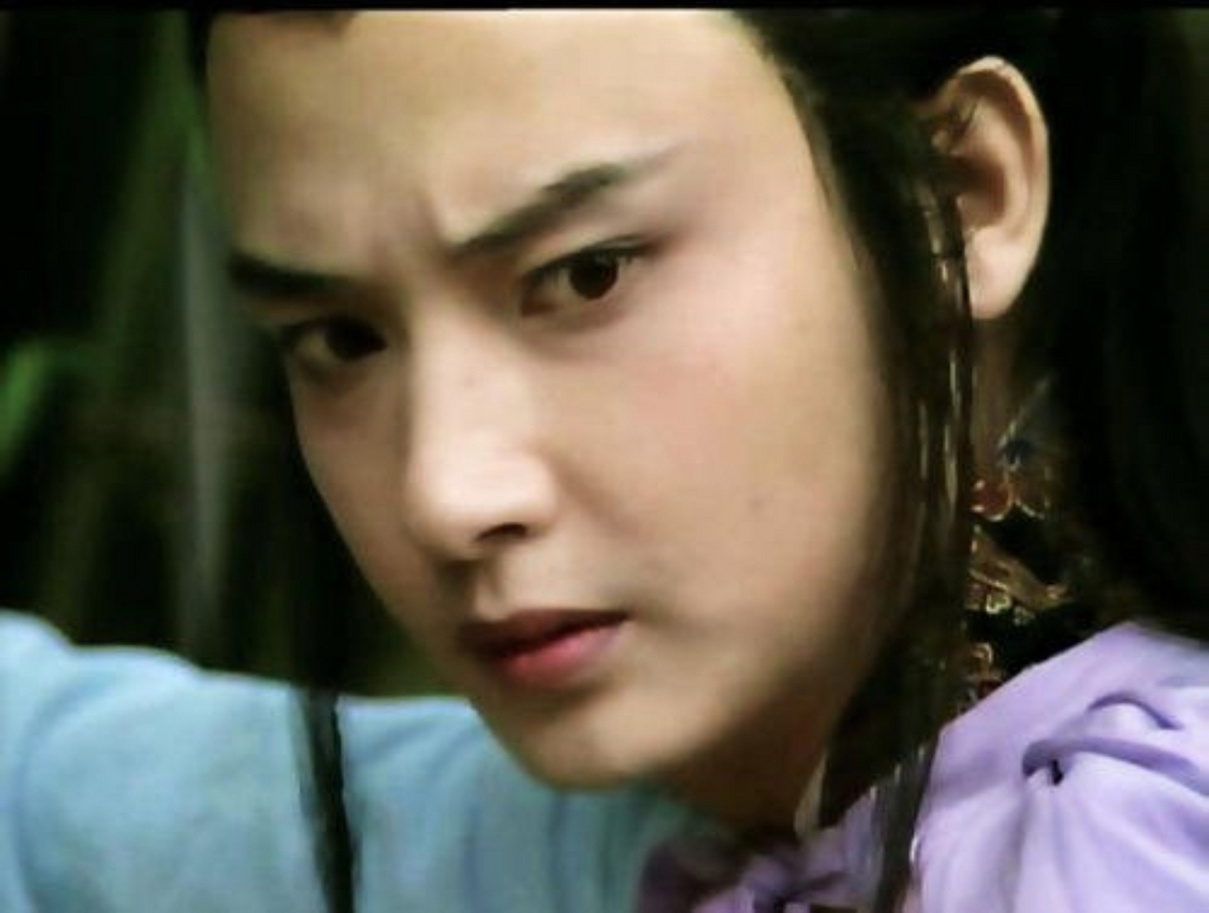 小夭的外爷西炎王就是《红楼梦》里的北静王,柳湘莲.