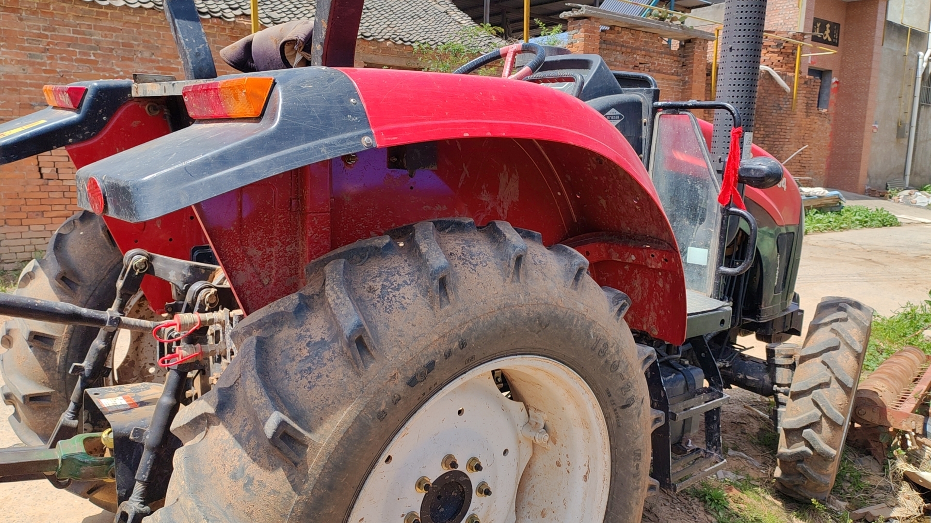 21年东方红mf804拖拉机