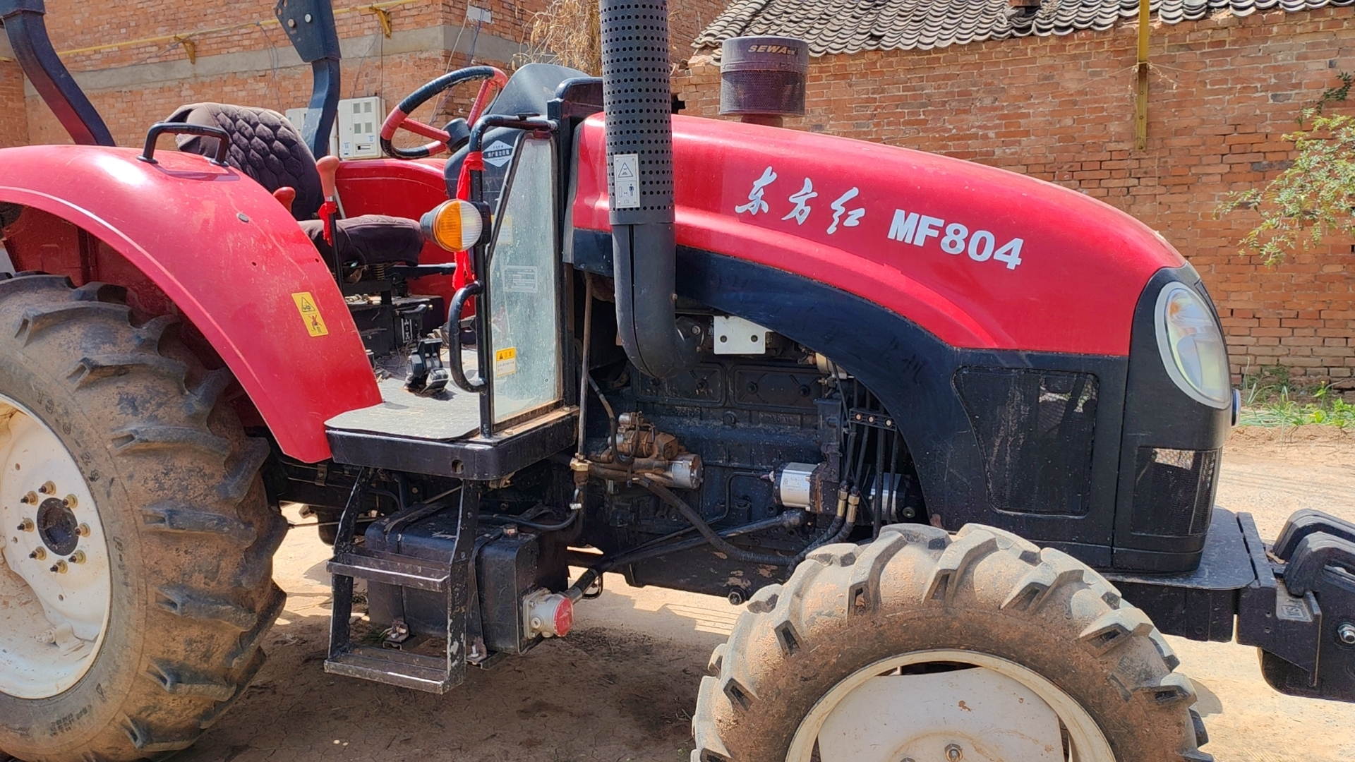 21年东方红mf804拖拉机
