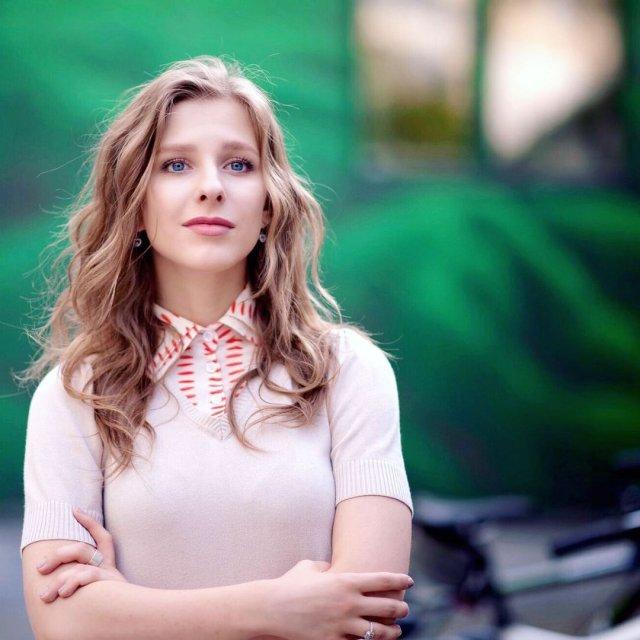 莉莎·阿尔扎马索娃(俄语:Лиза Арзамасова,拉丁化