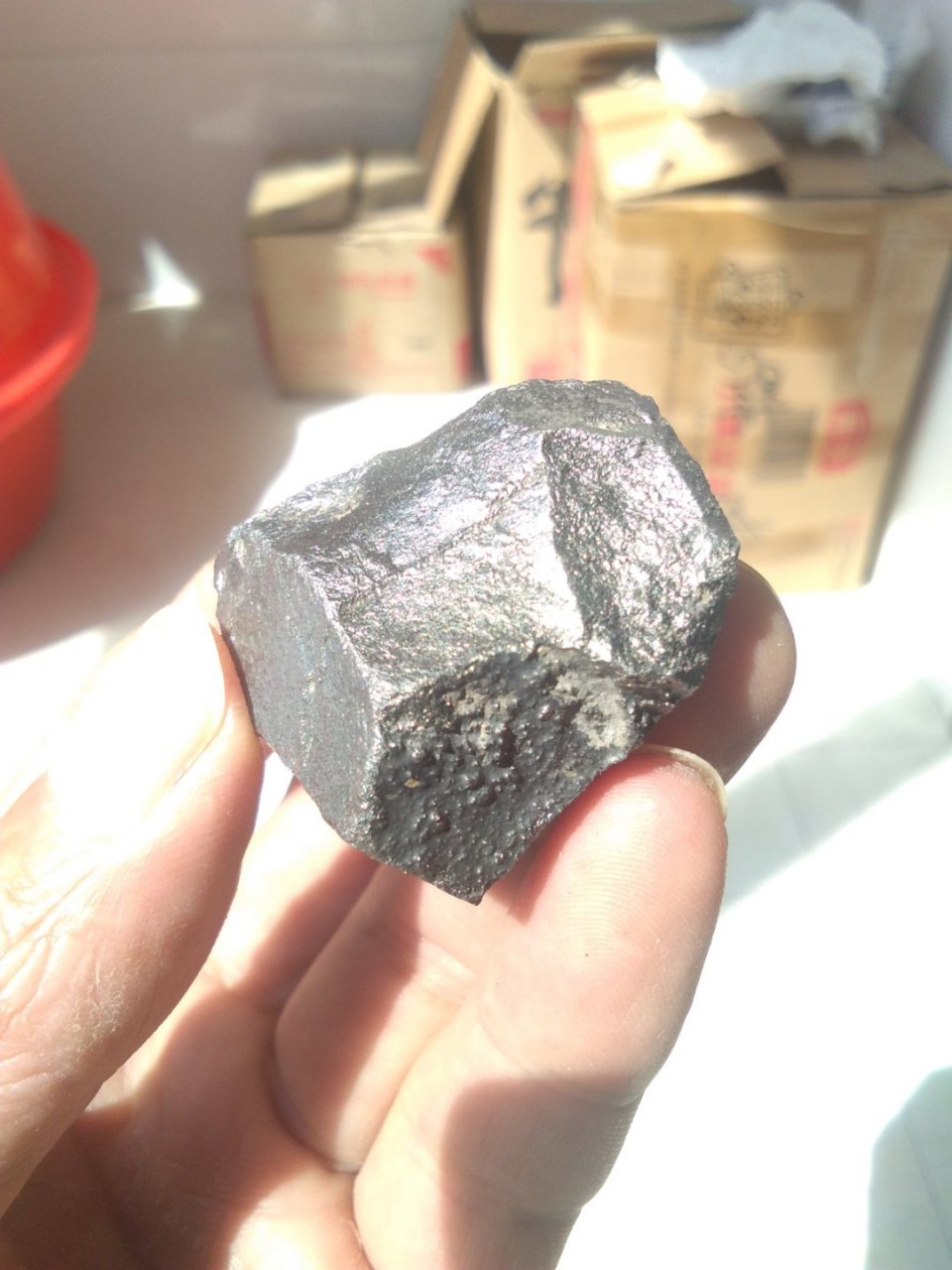 疑似天外来客:稀有的"锎"原石,纯银白色,图五图六溶流溶壳清晰,图一至