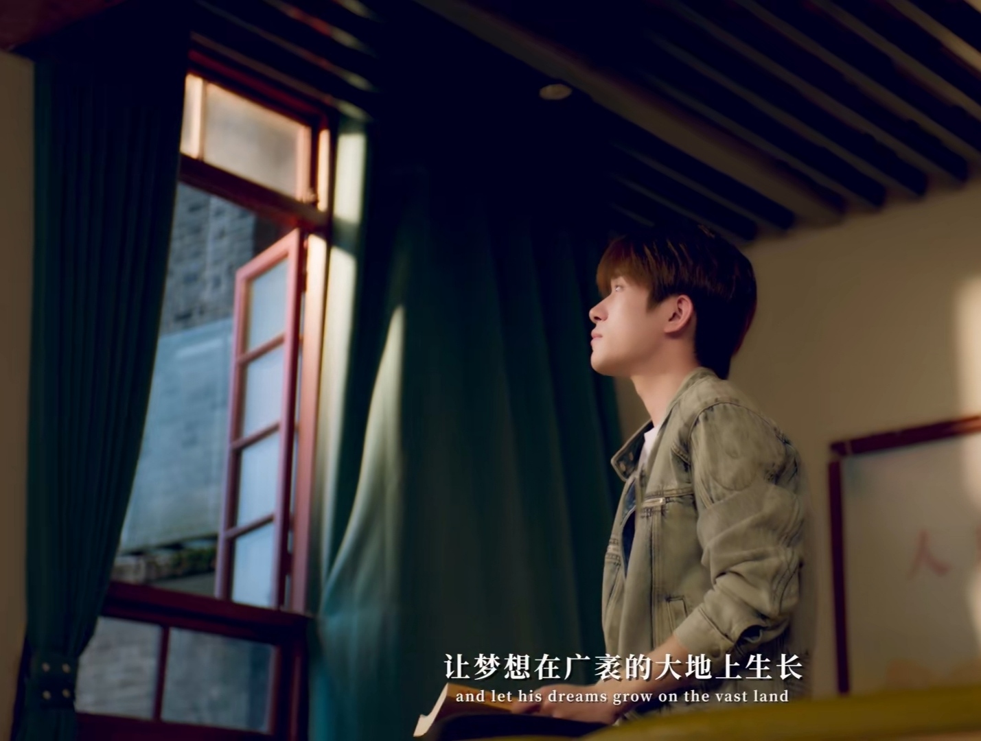 也感谢易烊千玺对宣传的帮助,时刻把自己的家乡放在心中,太