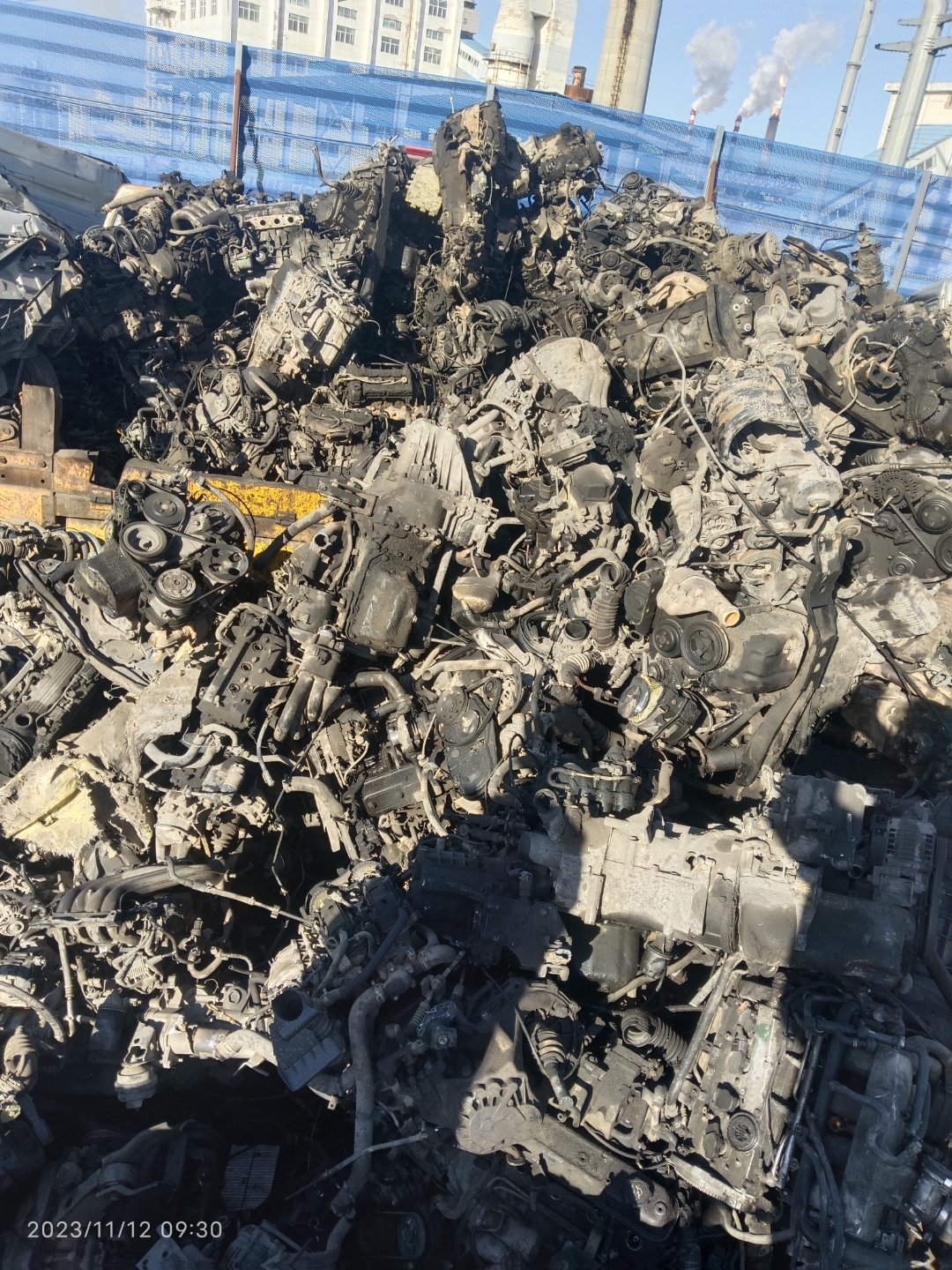 大量收购报废车摩托车各种发动机欢迎各位老板来电