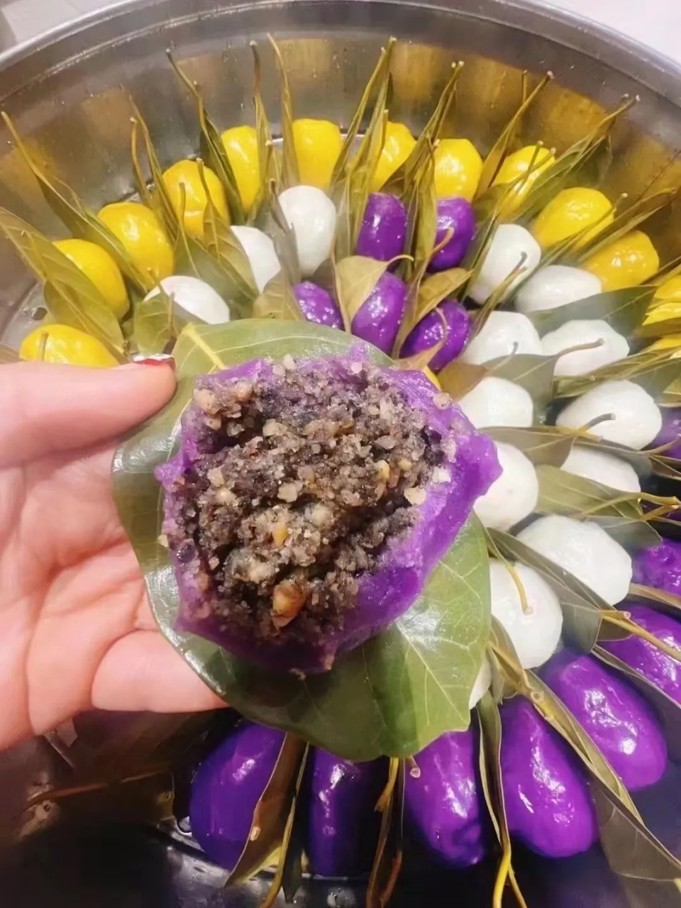 彩色糕点,看看都很想吃.