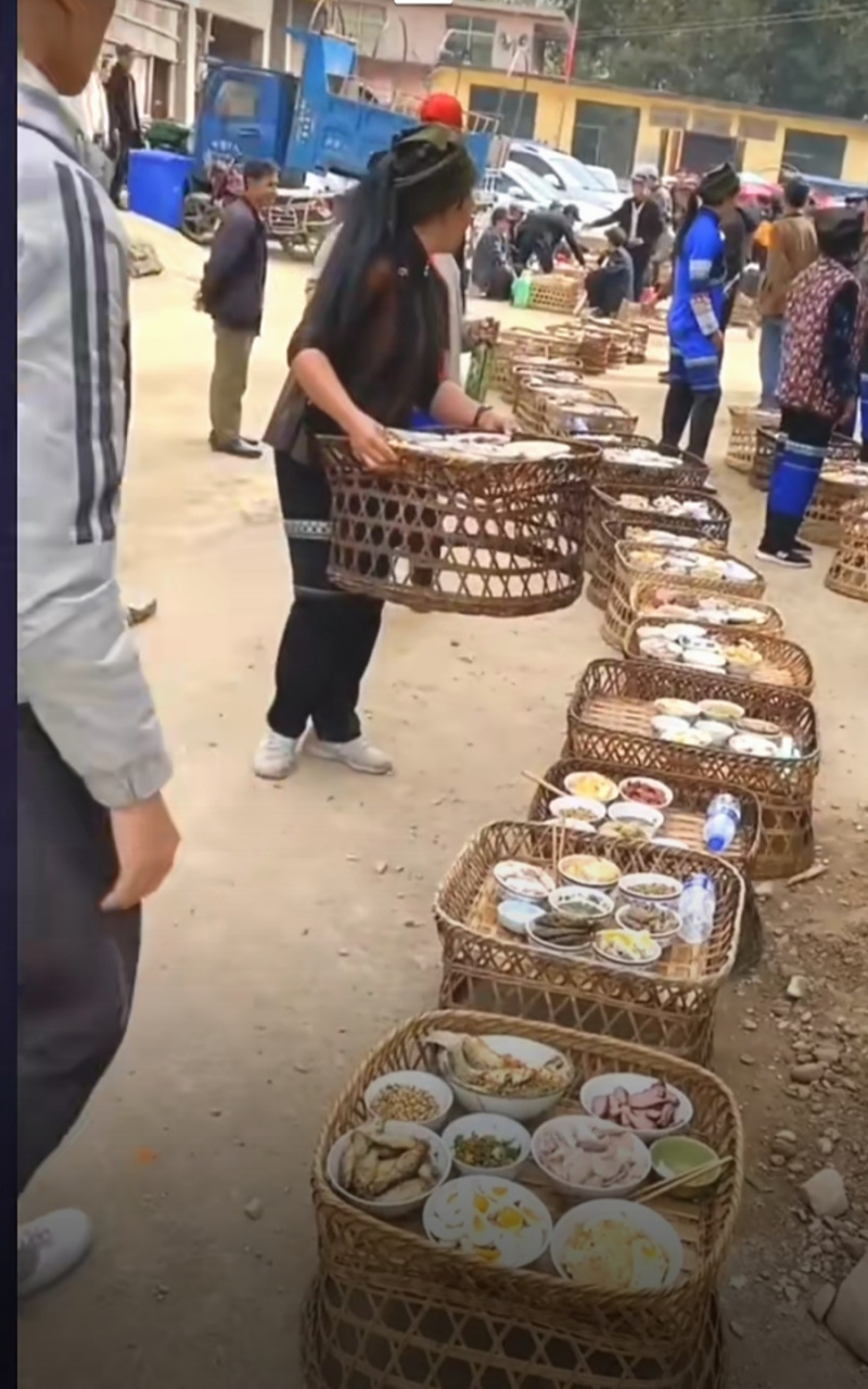 开席了,过来吃啦!