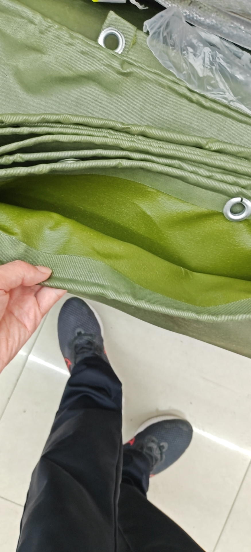 武汉篷布厂,武汉彩条布厂家,武汉篷布批发,湖北篷布厂,湖北彩条布厂家