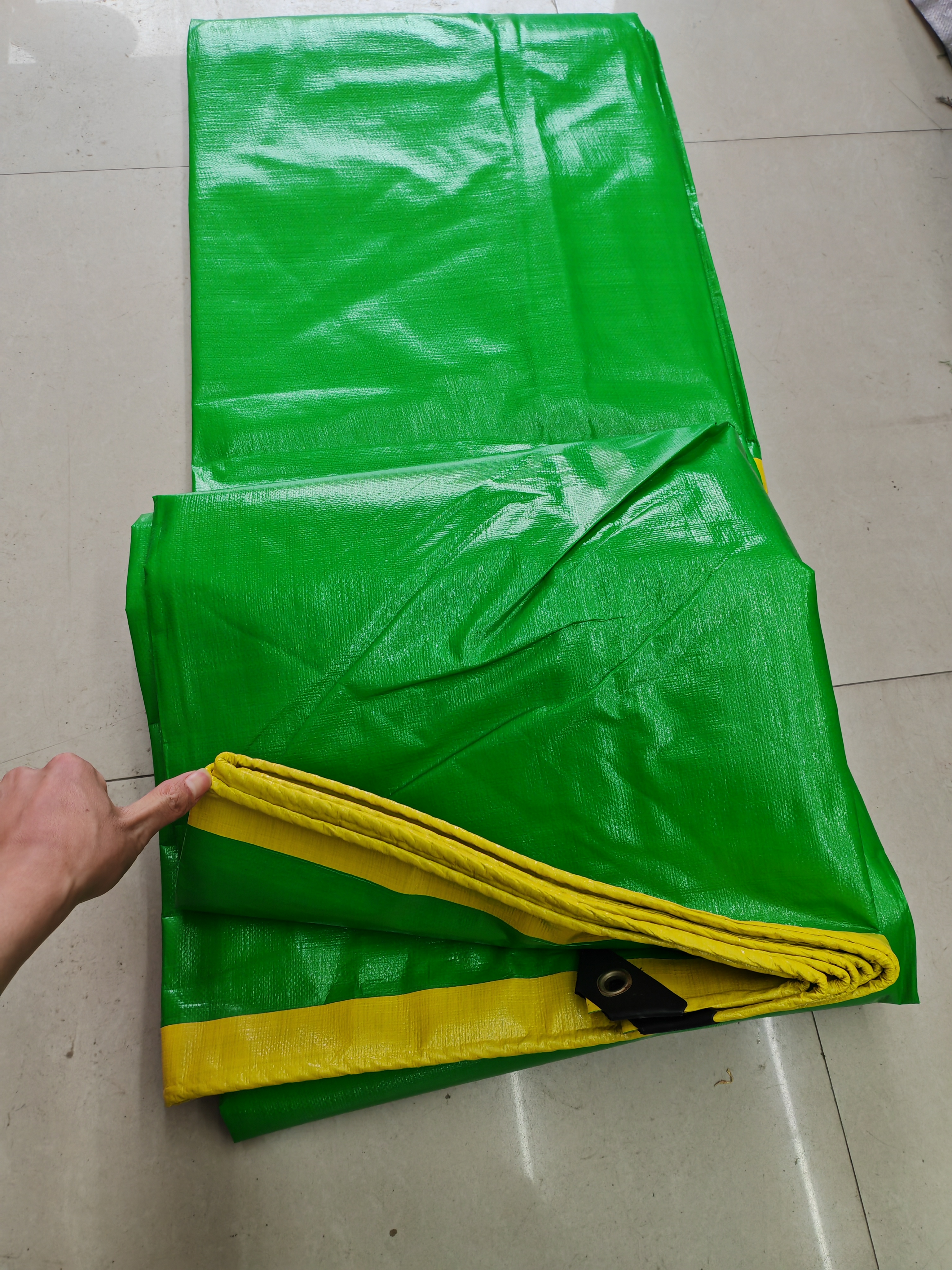 生产厂家,武汉篷布厂,武汉厚防水布厂,武汉汽车篷布厂,武汉彩条布厂